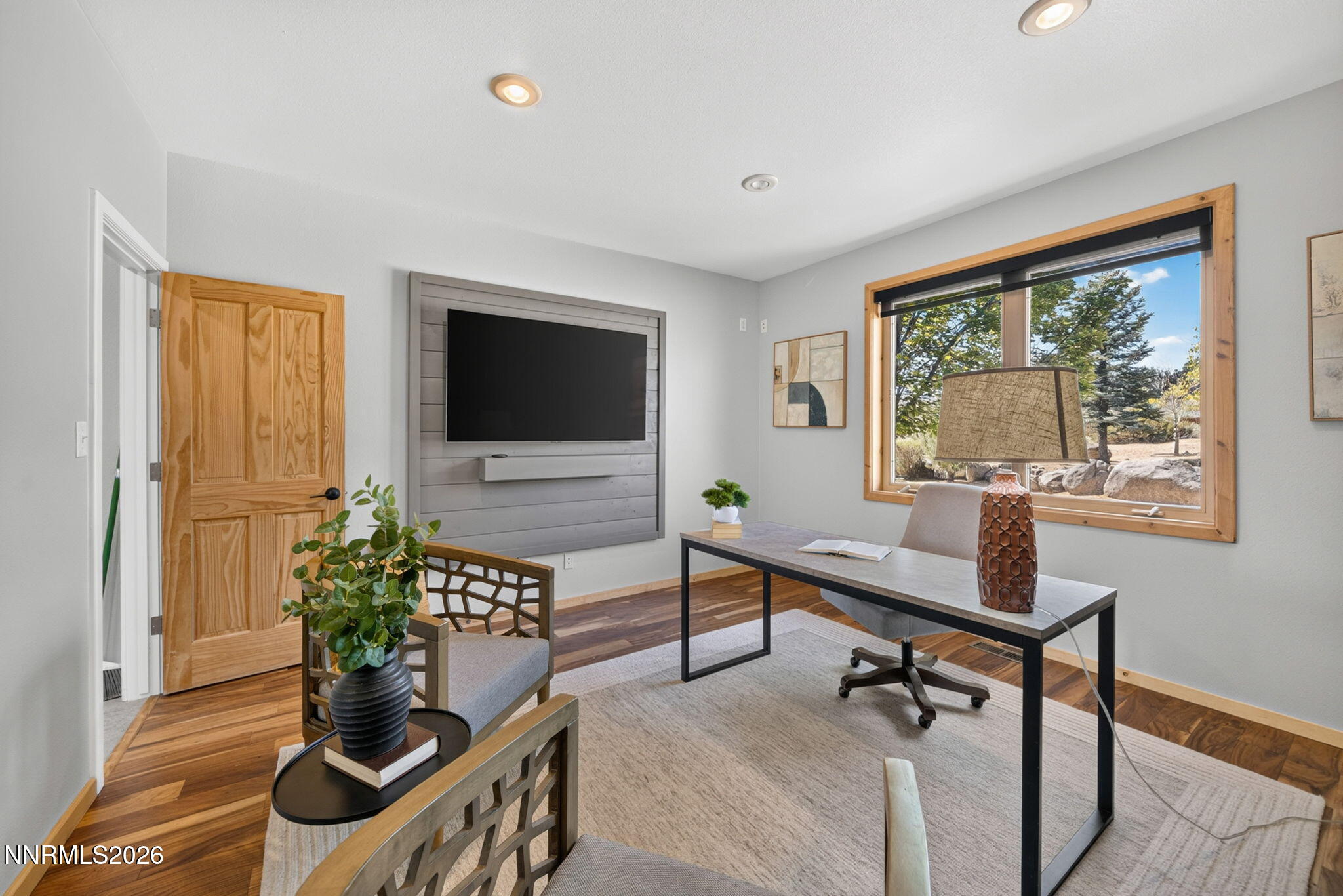 255 Desatoya Court Property Photo 14