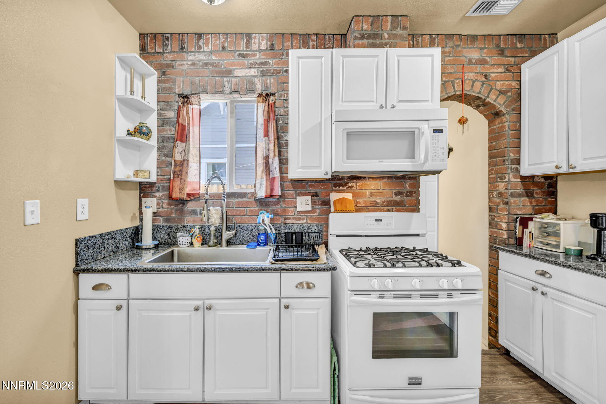 534 13th Street Property Photo 24