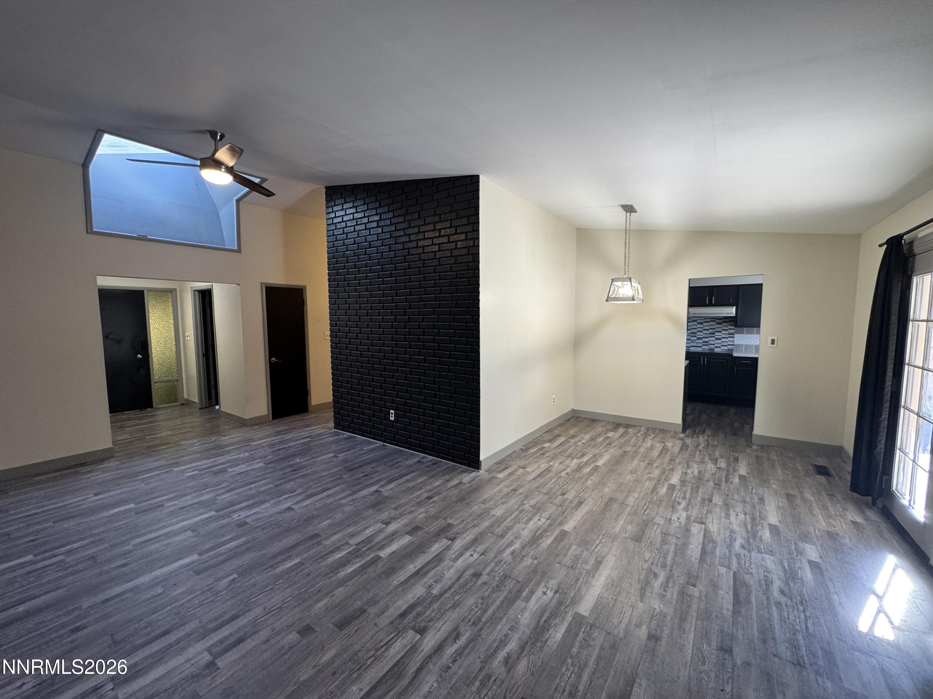 936 Glen Molly Drive Property Photo 6