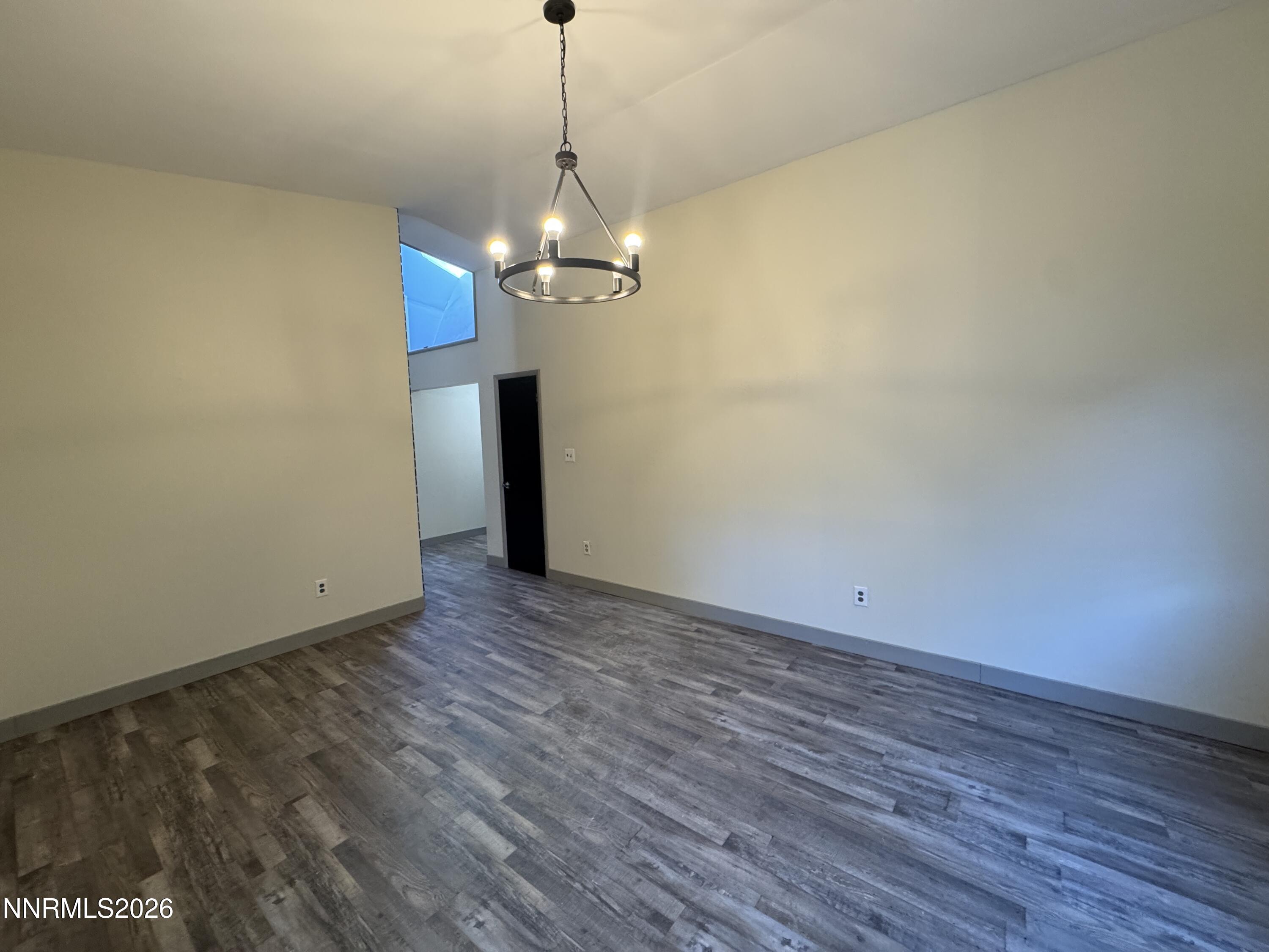 936 Glen Molly Drive Property Photo 11