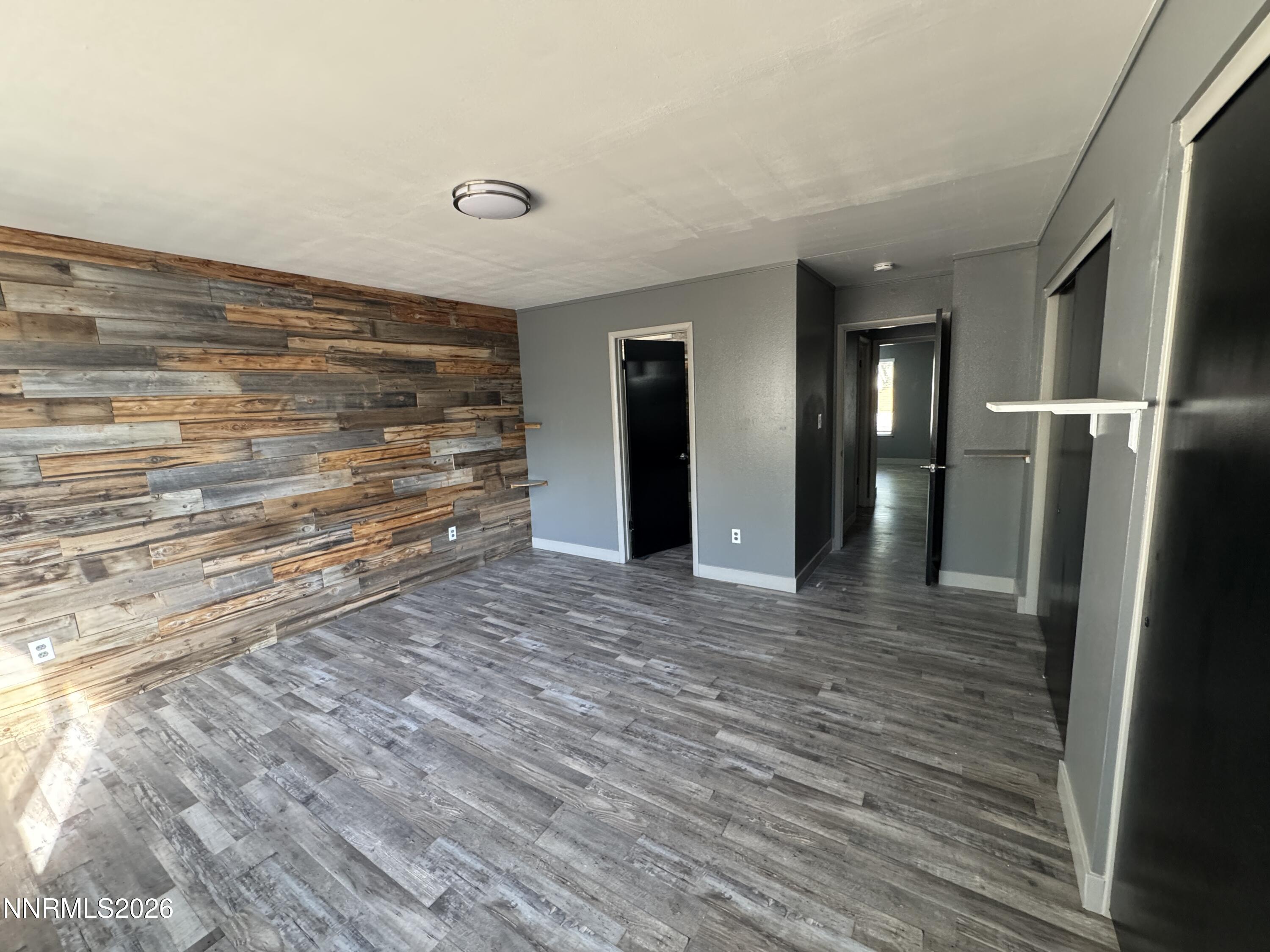936 Glen Molly Drive Property Photo 16