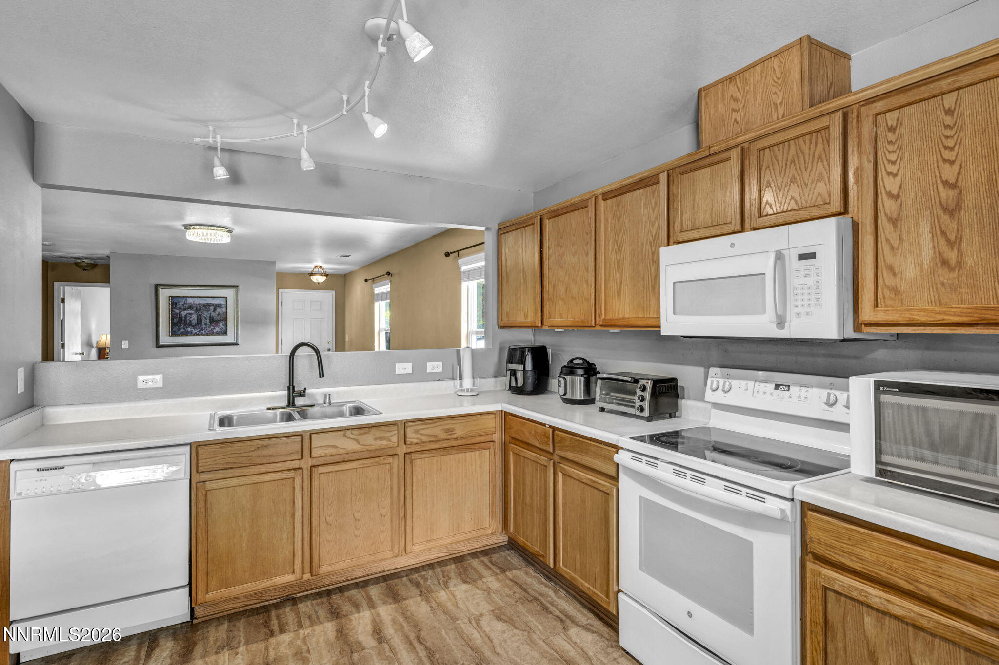 1146 Hushfield Court Property Photo 32