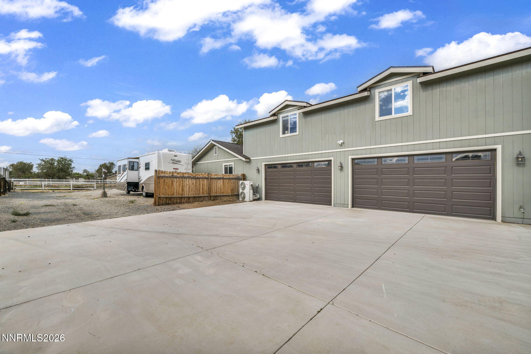 1346 Stephanie Way Property Photo 3