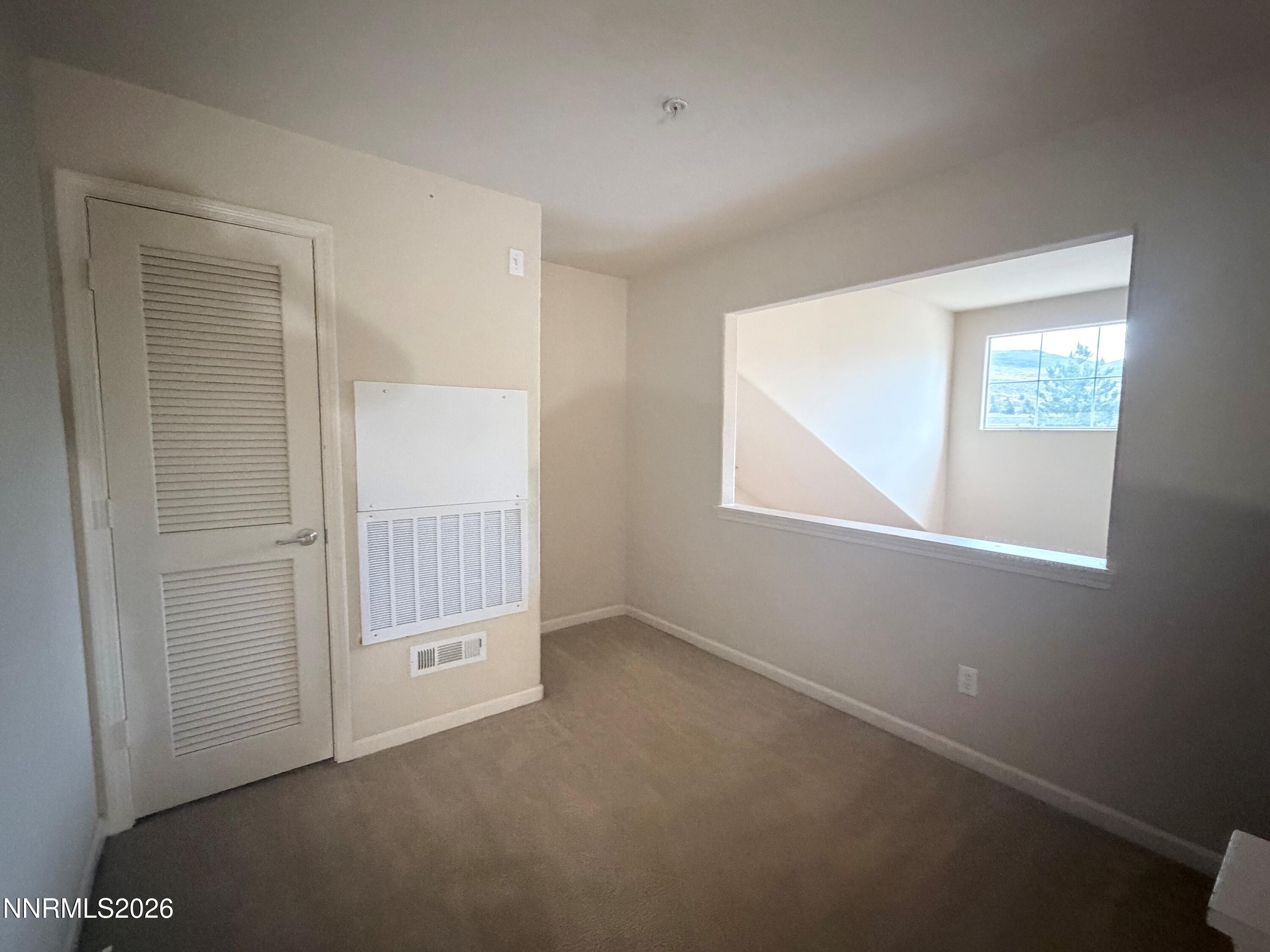 17000 Wedge Parkway Property Photo 12