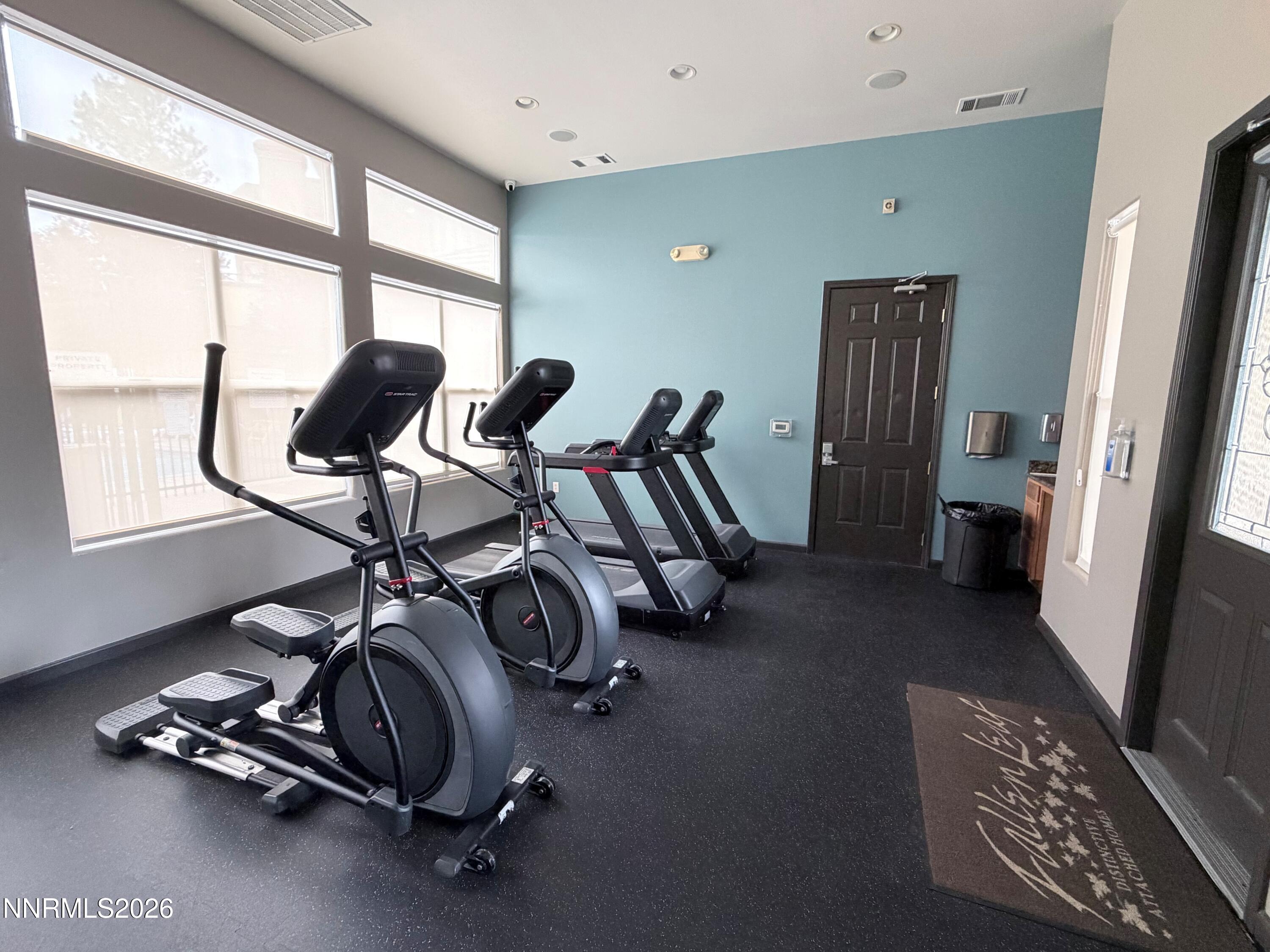 17000 Wedge Parkway Property Photo 31