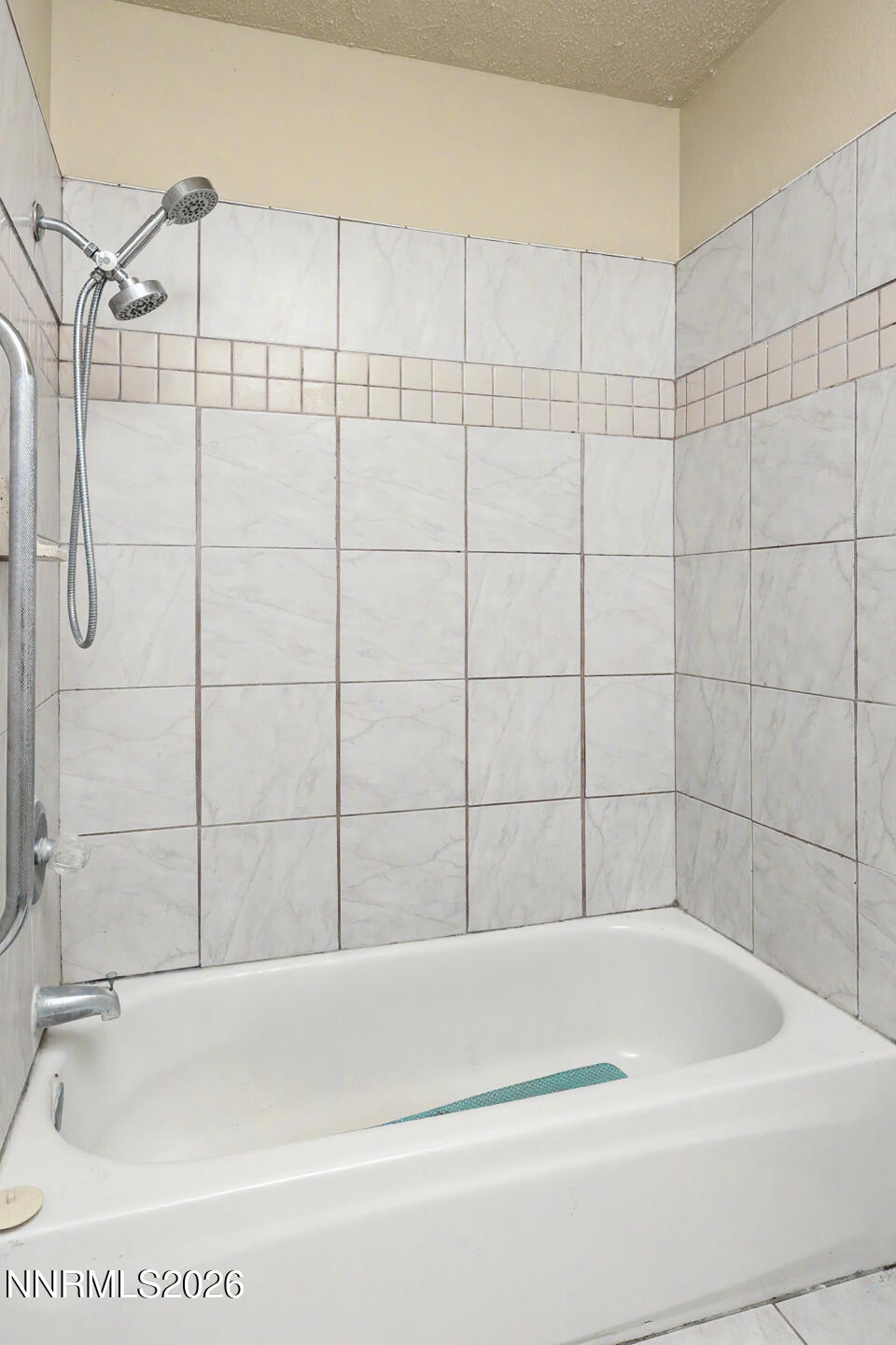 1020 Gummow Drive Property Photo 9
