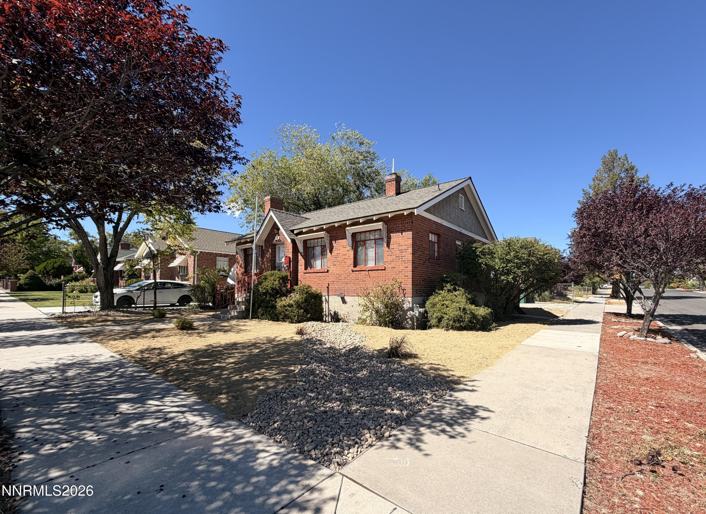 541 Thoma Street Property Photo 2