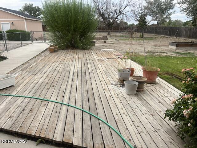 1120 Penelope Drive Property Photo 8