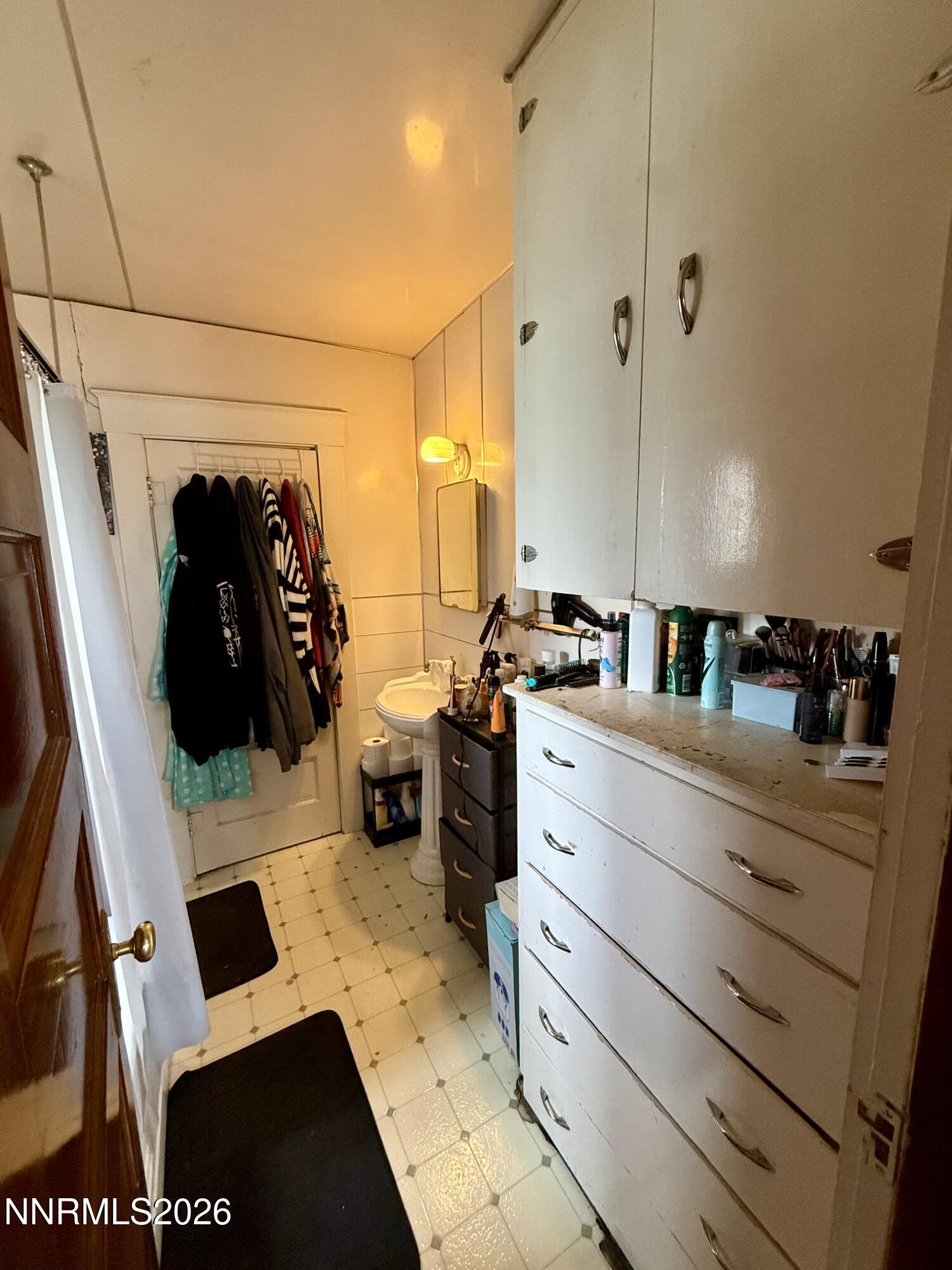 665 Court Street Property Photo 17