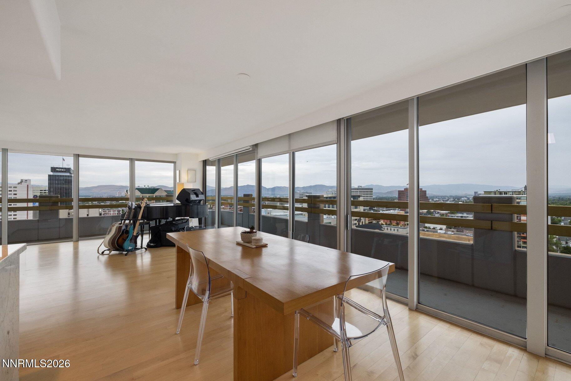 100 N Arlington Avenue Unit 14e Property Photo 8