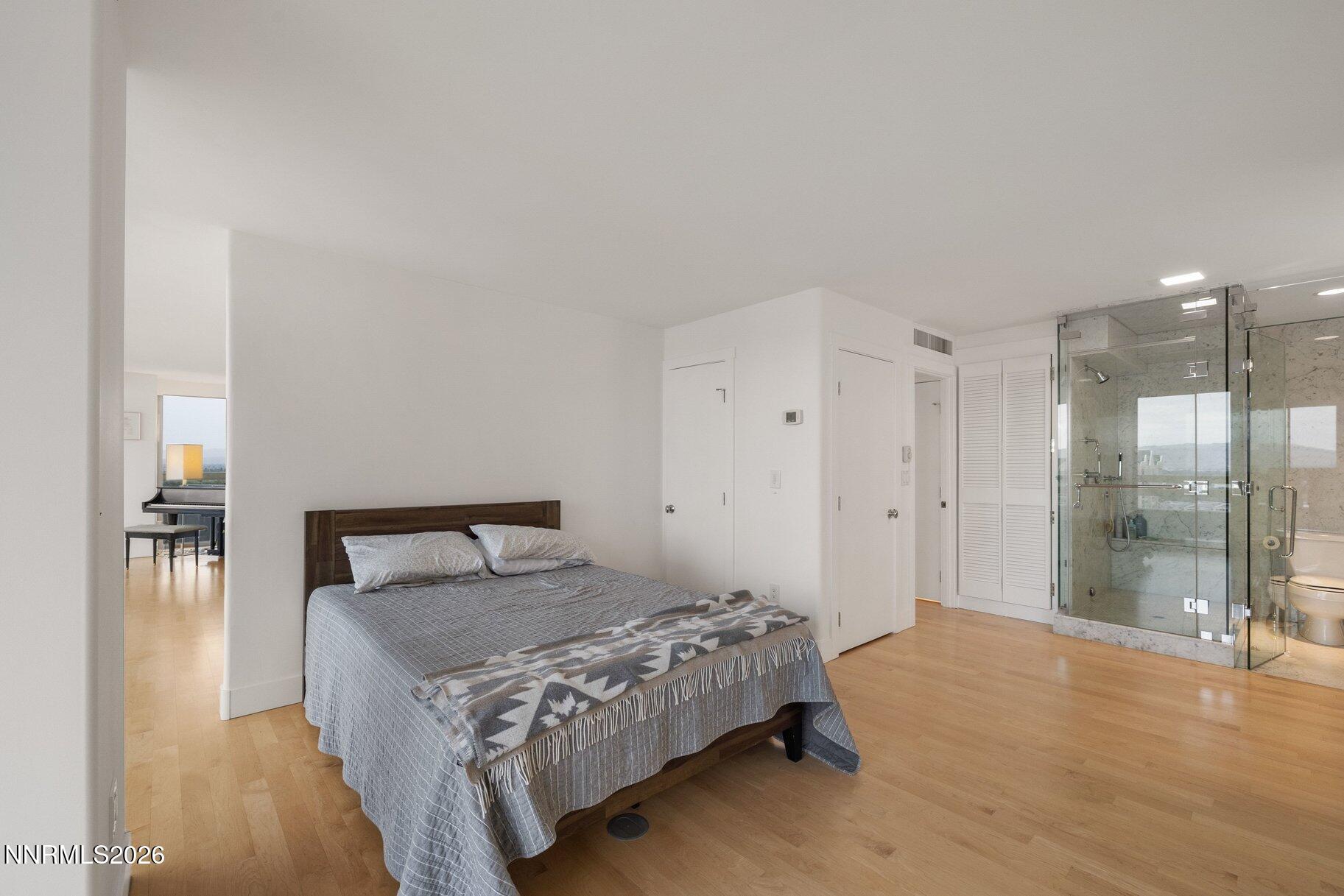 100 N Arlington Avenue Unit 14e Property Photo 10