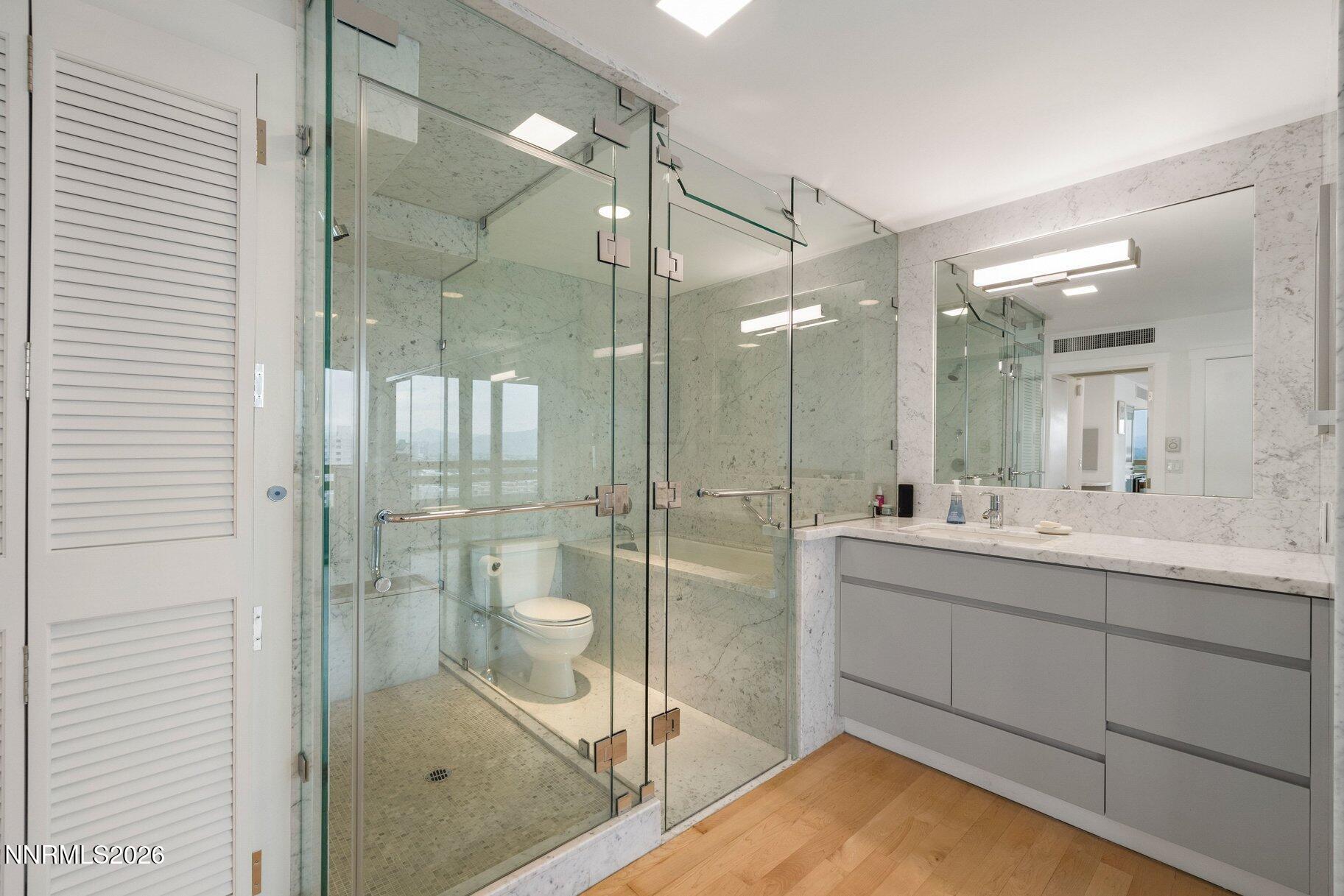 100 N Arlington Avenue Unit 14e Property Photo 11