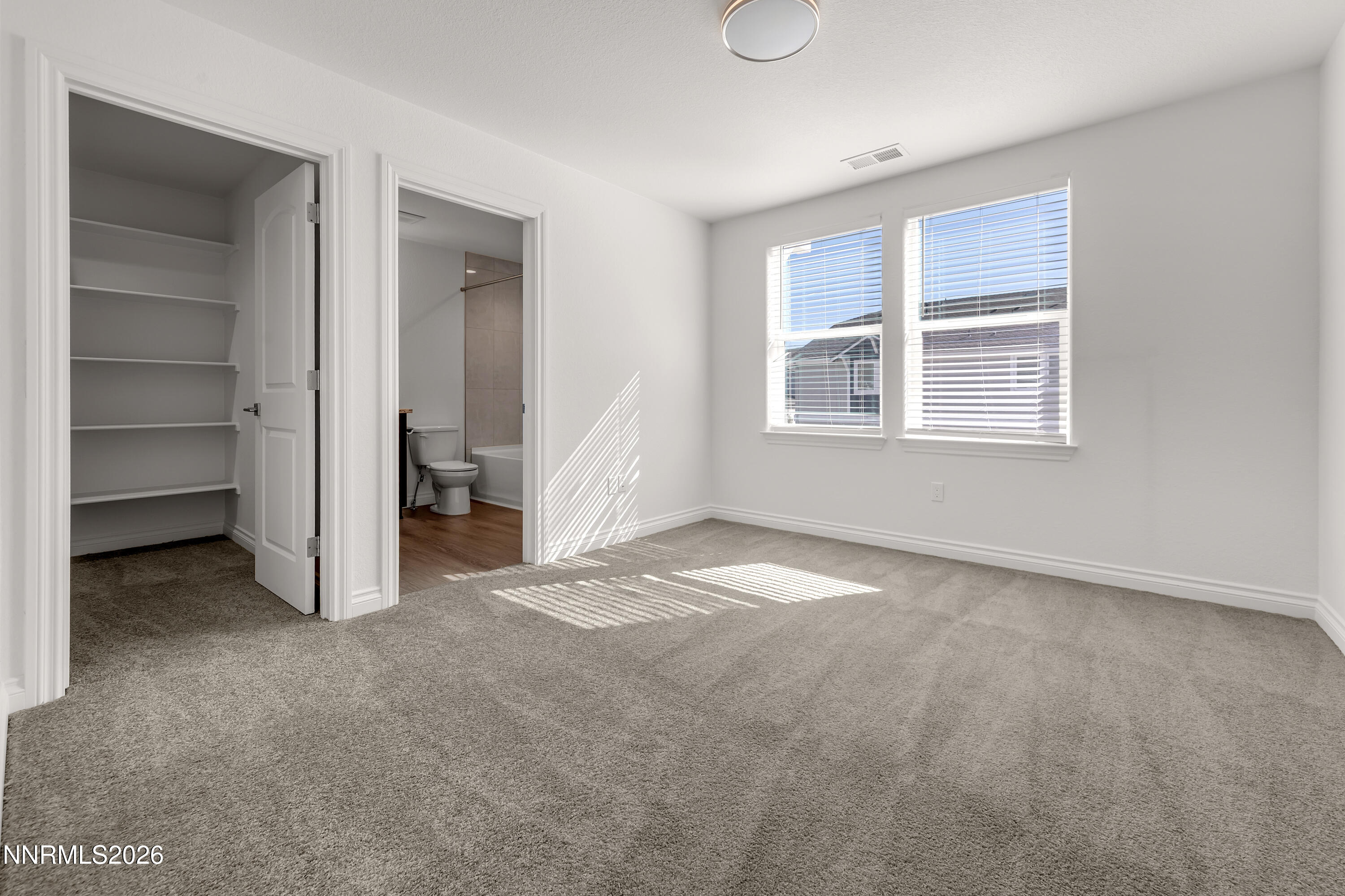 18667 Village Center Drive Property Photo 15