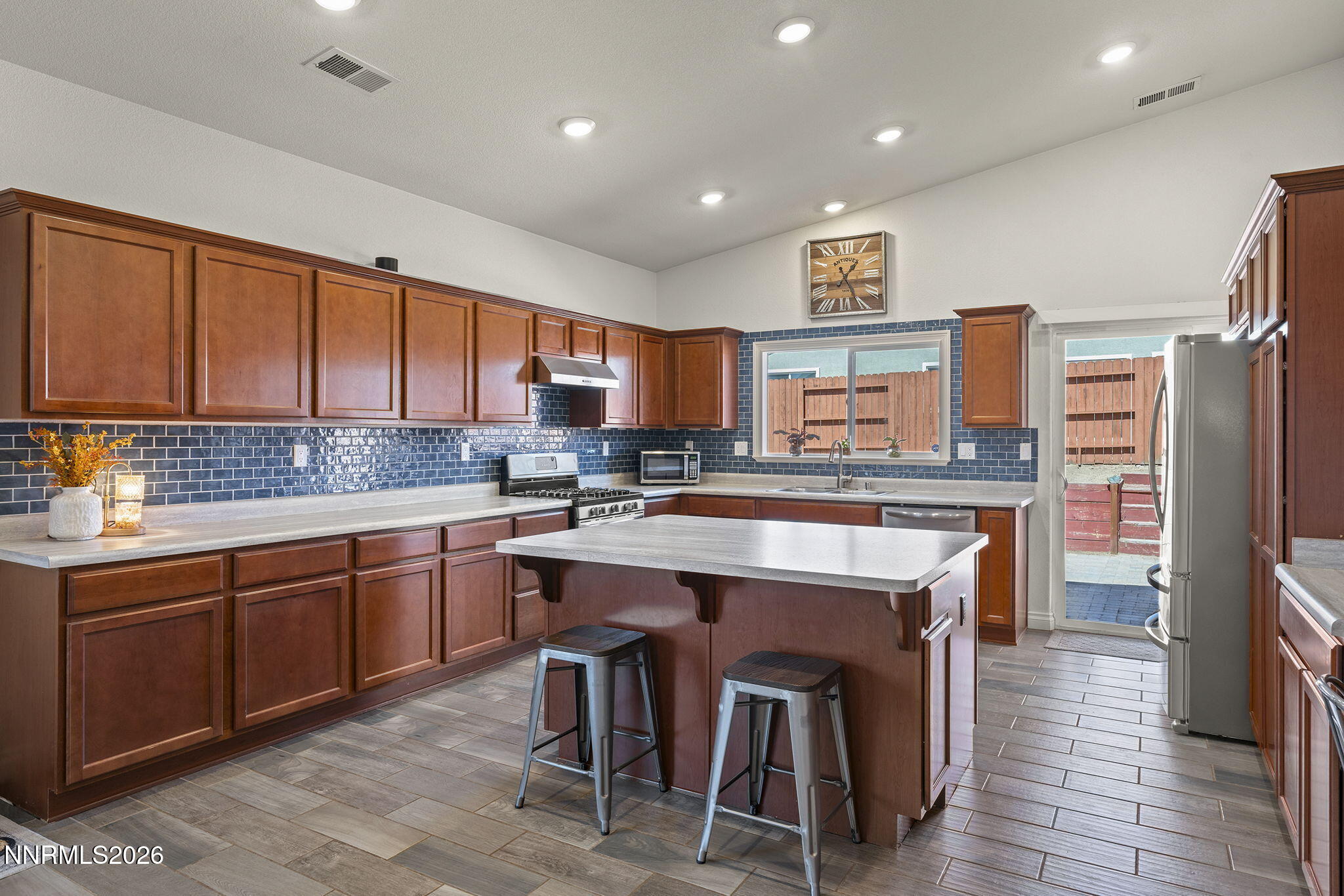 18527 Mountain Ash Court Property Photo 10