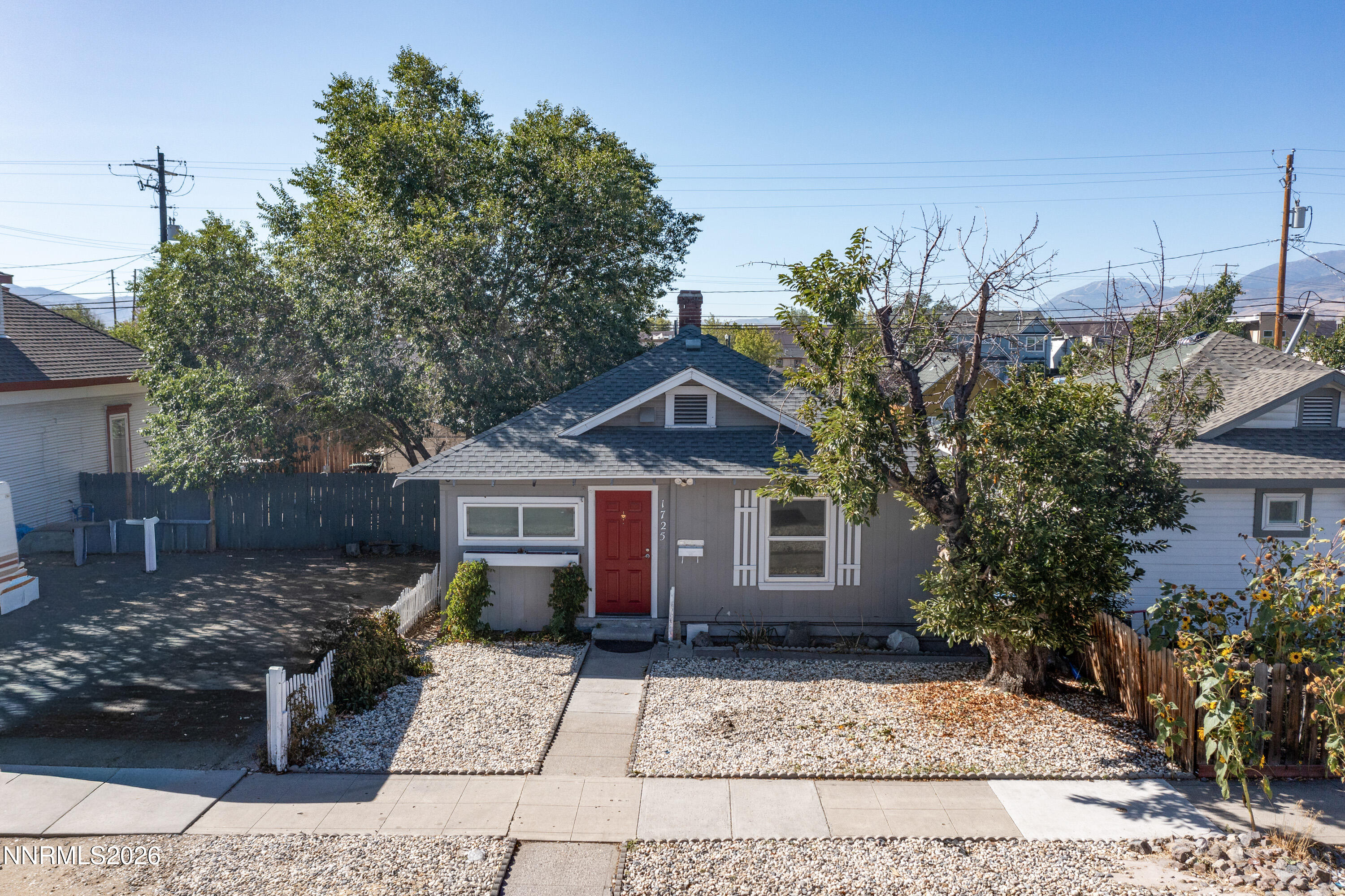 1725 C Street Property Photo 2