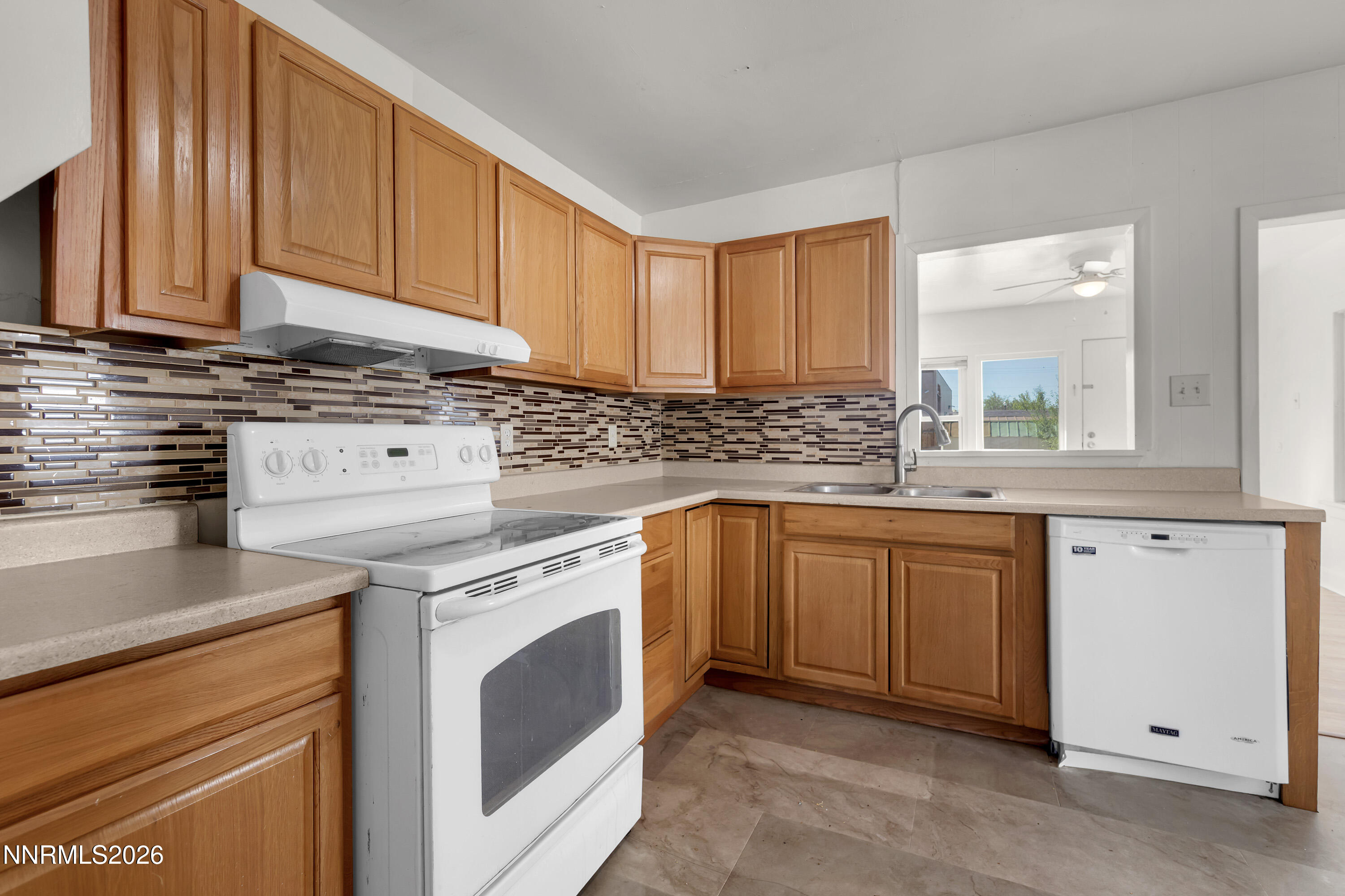 1725 C Street Property Photo 7