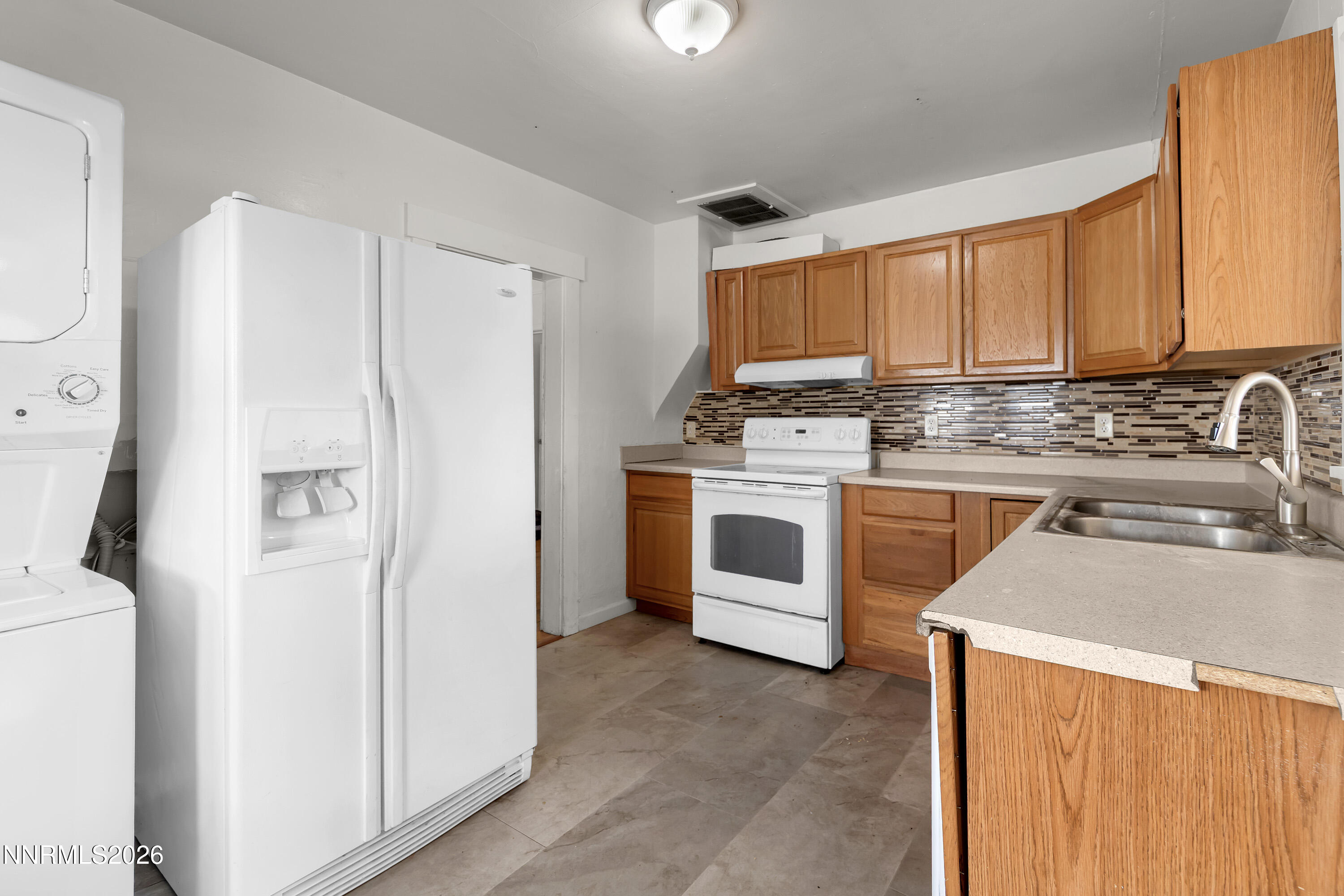 1725 C Street Property Photo 9