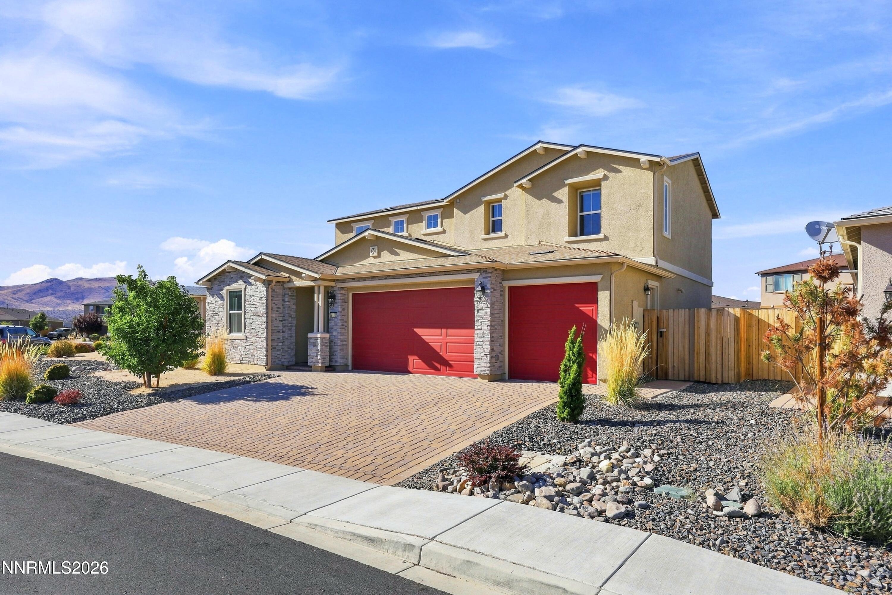 2176 Selway Drive Property Photo 2