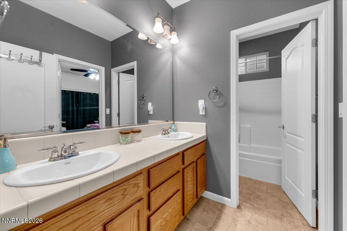 7215 Fox Wood Lane Property Photo 25