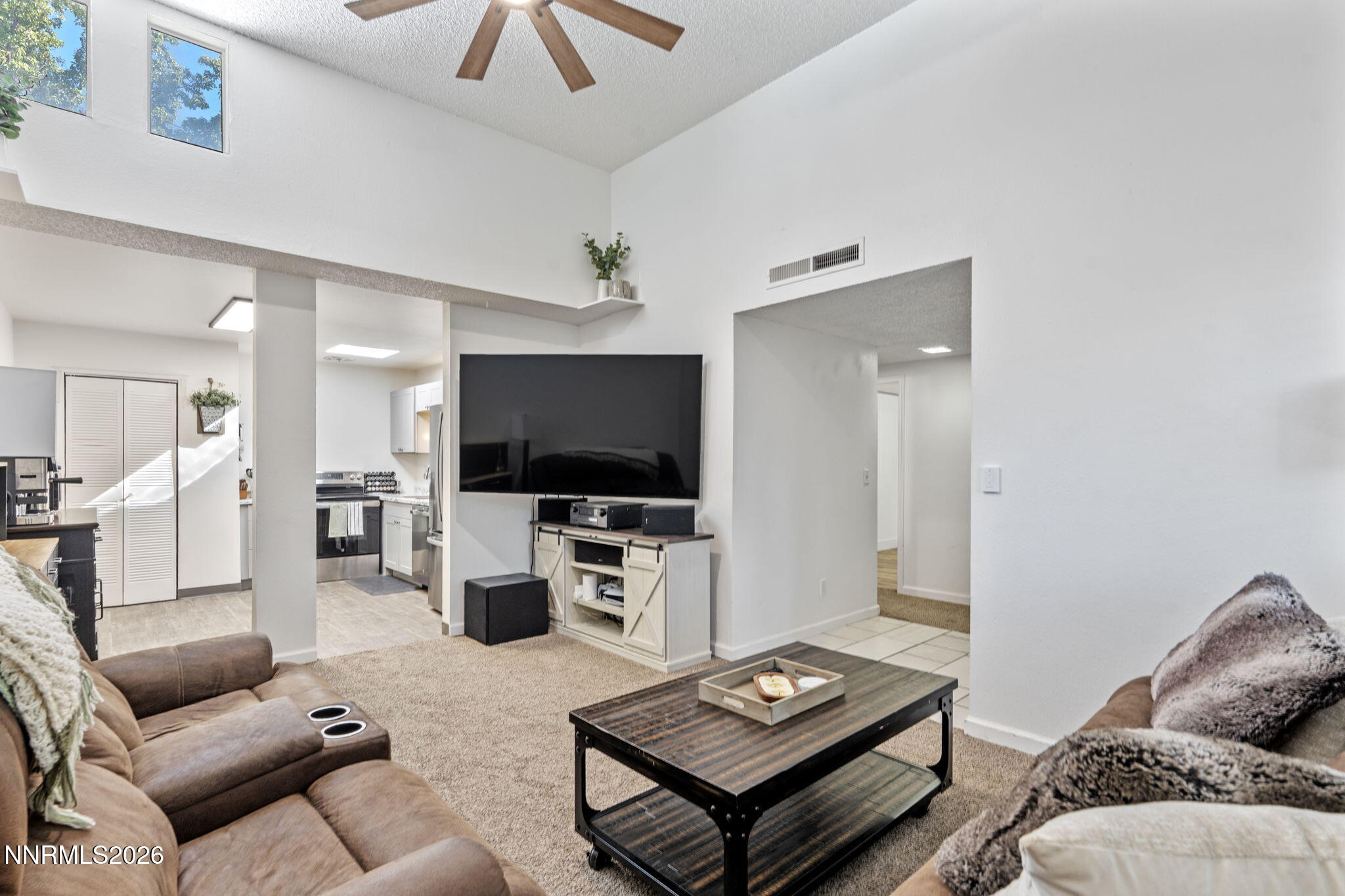 1040 Baywood Drive #c Property Photo 8