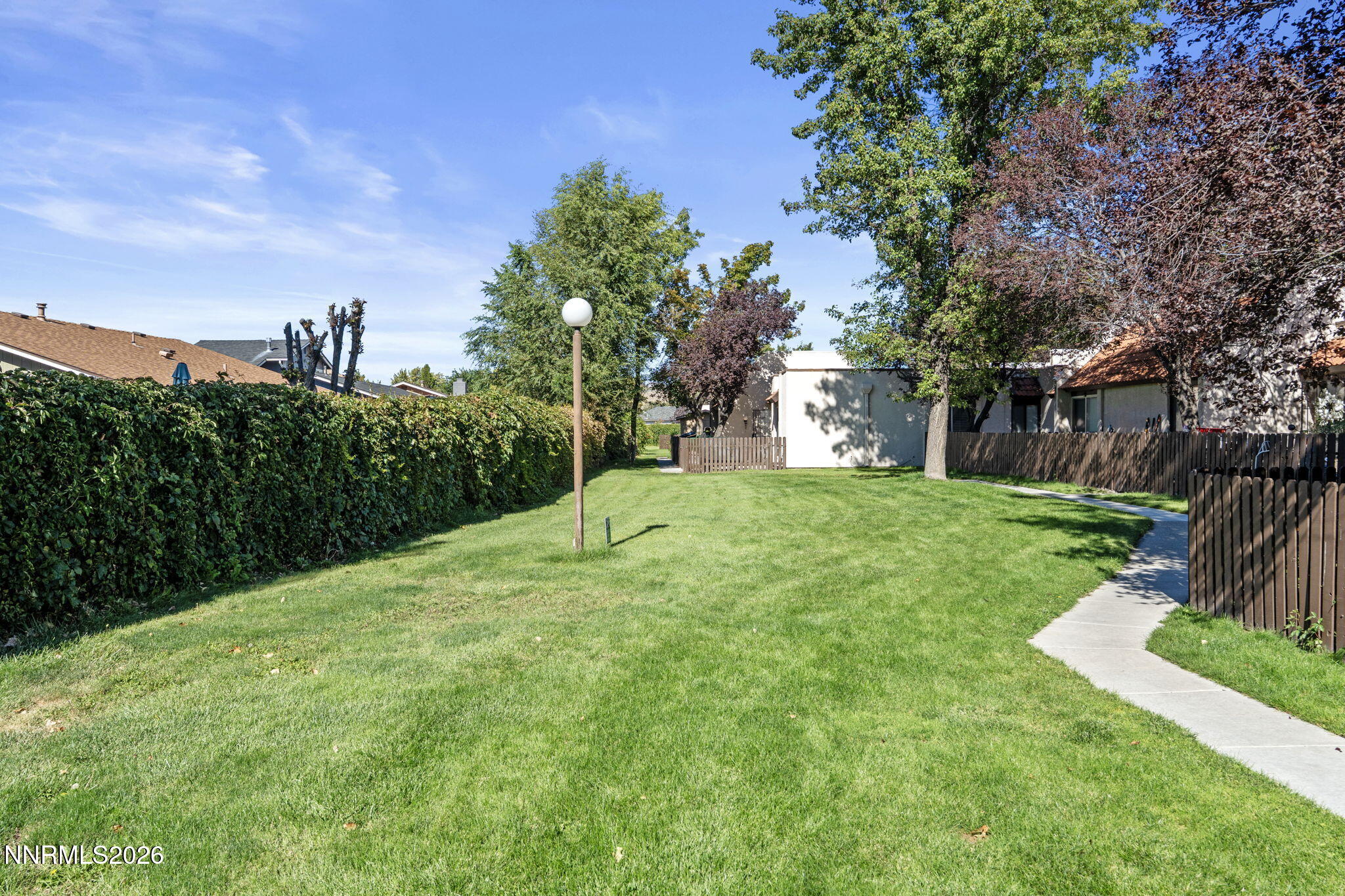 1040 Baywood Drive #c Property Photo 23