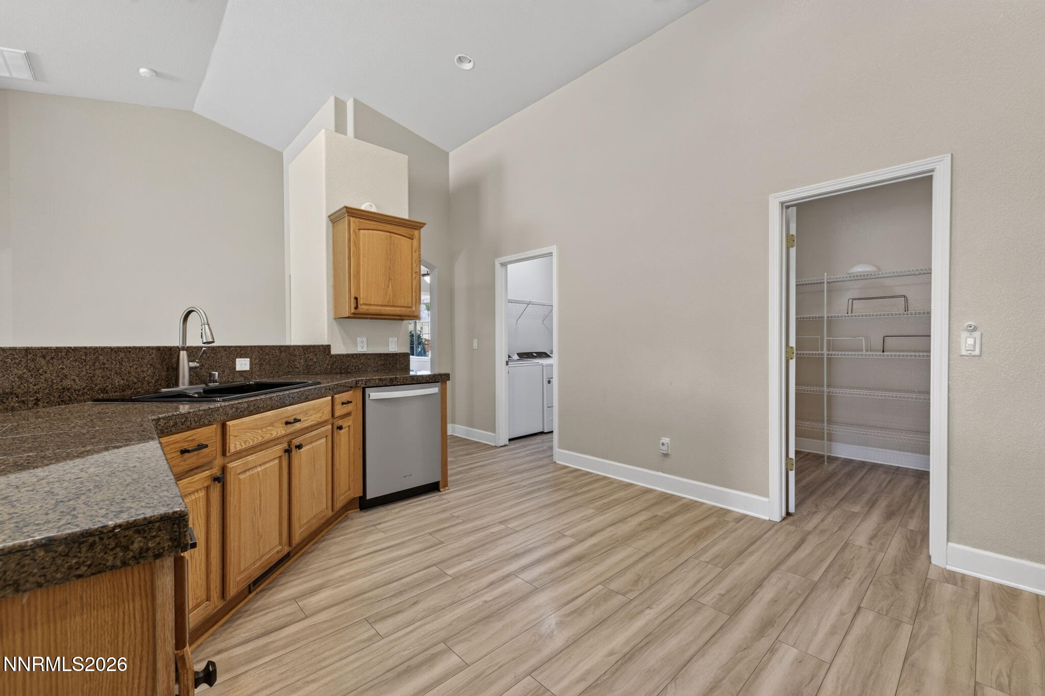 1487 Longfellow Lane Property Photo 25