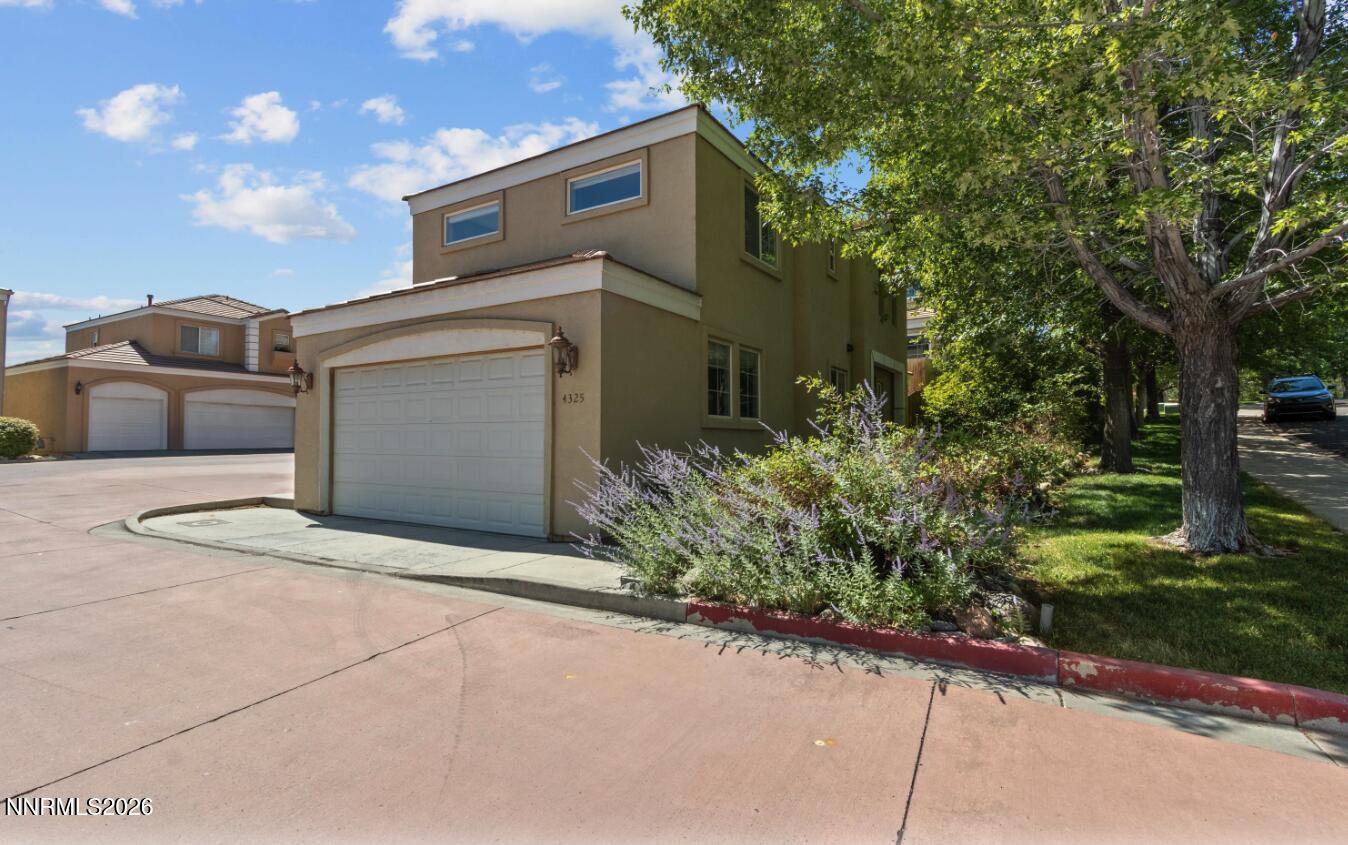4325 Tuscany Circle Property Photo 1
