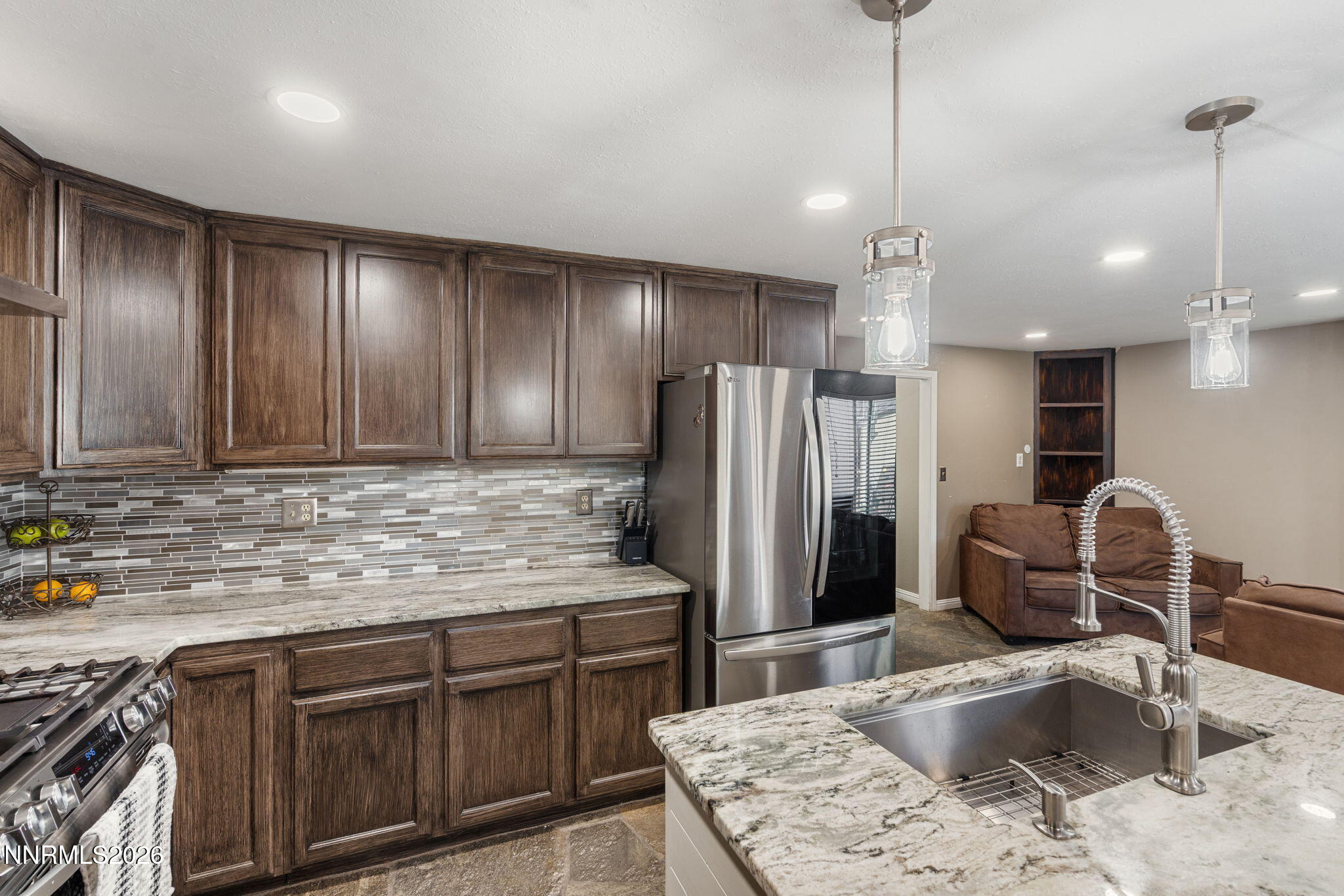 672 Armory Lane Property Photo 15