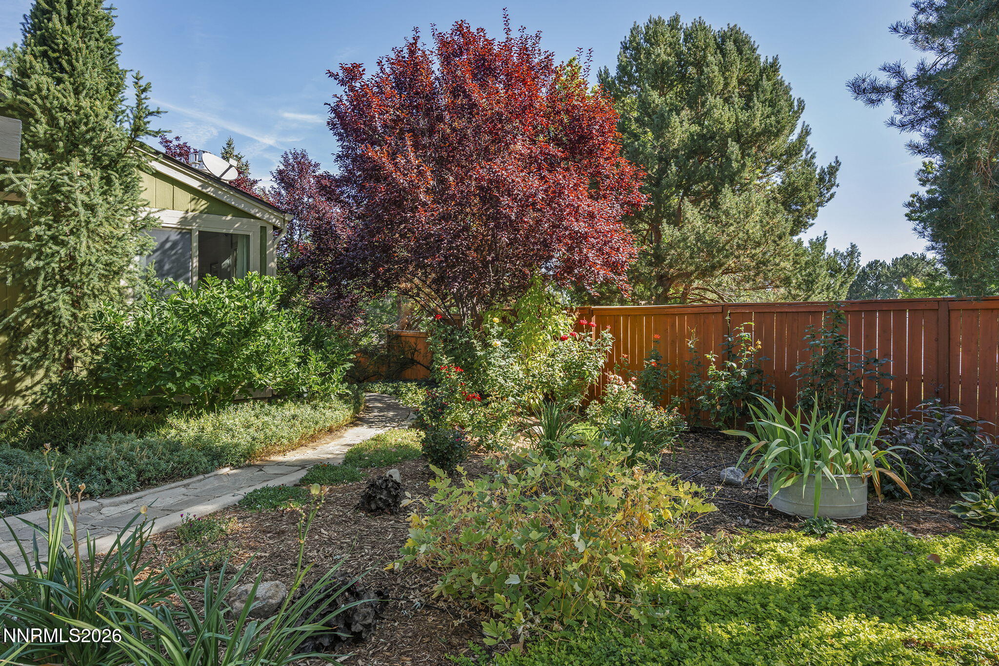 6475 Meadow Hill Drive Property Photo 15