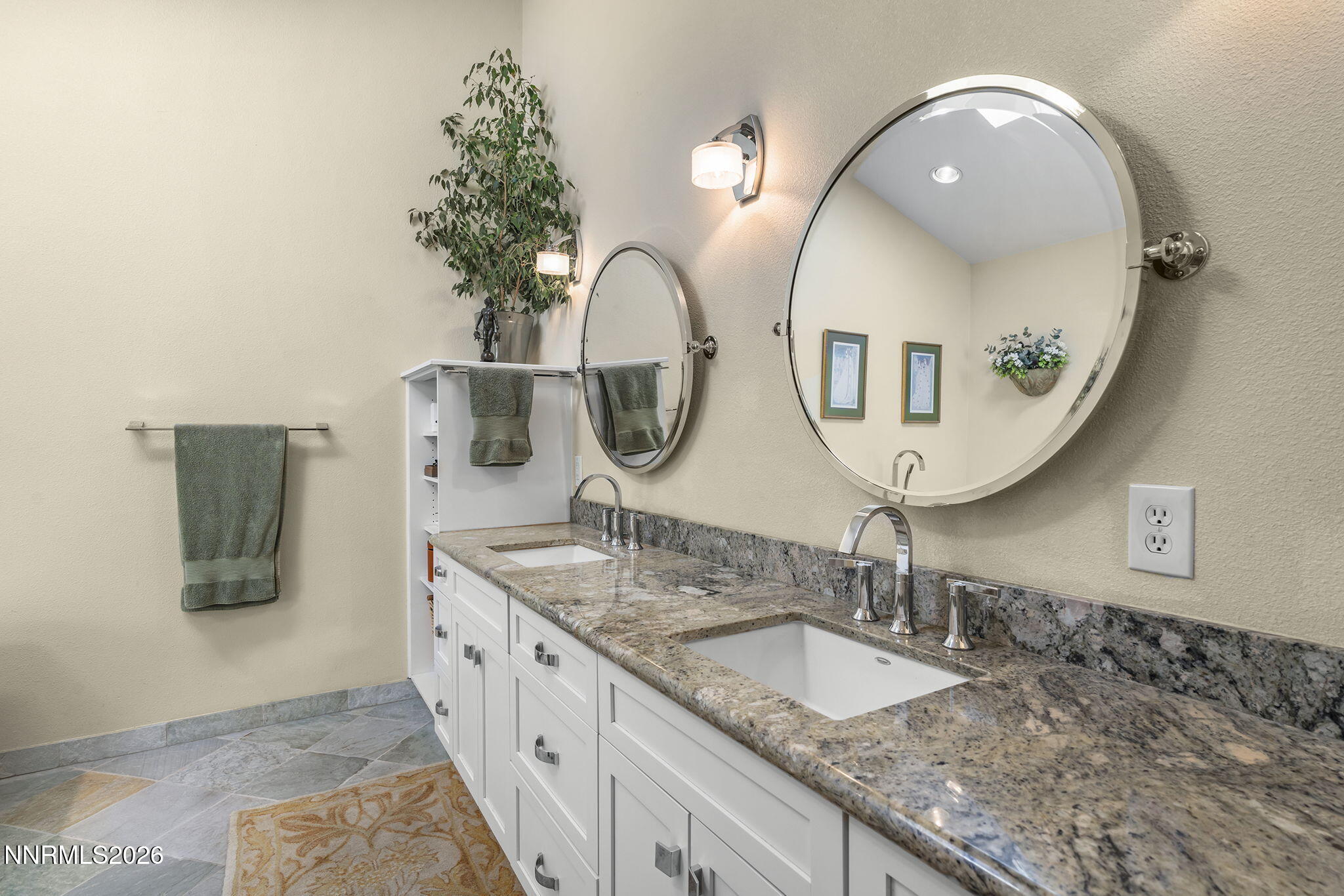 6475 Meadow Hill Drive Property Photo 33