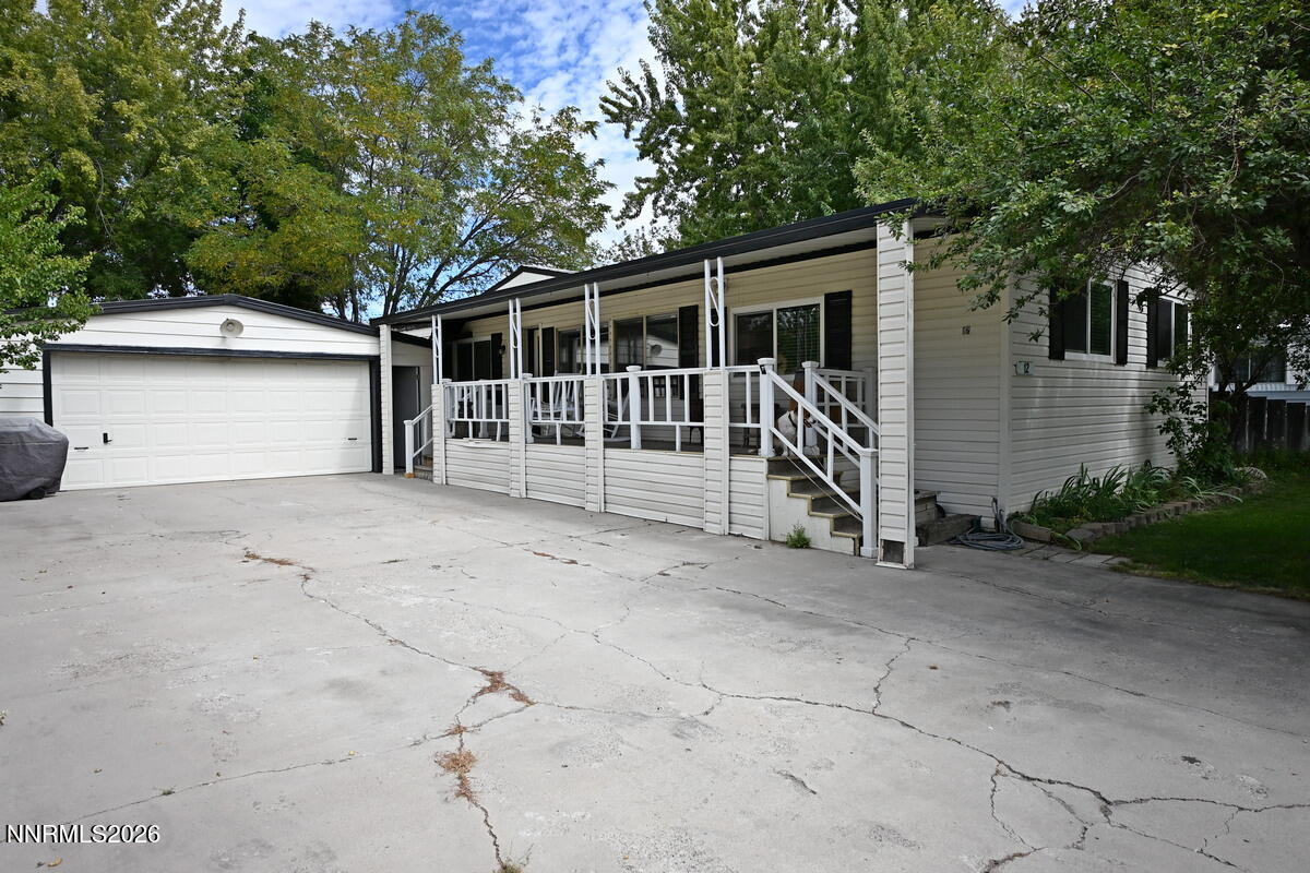 12 Bryan Circle Property Photo 1