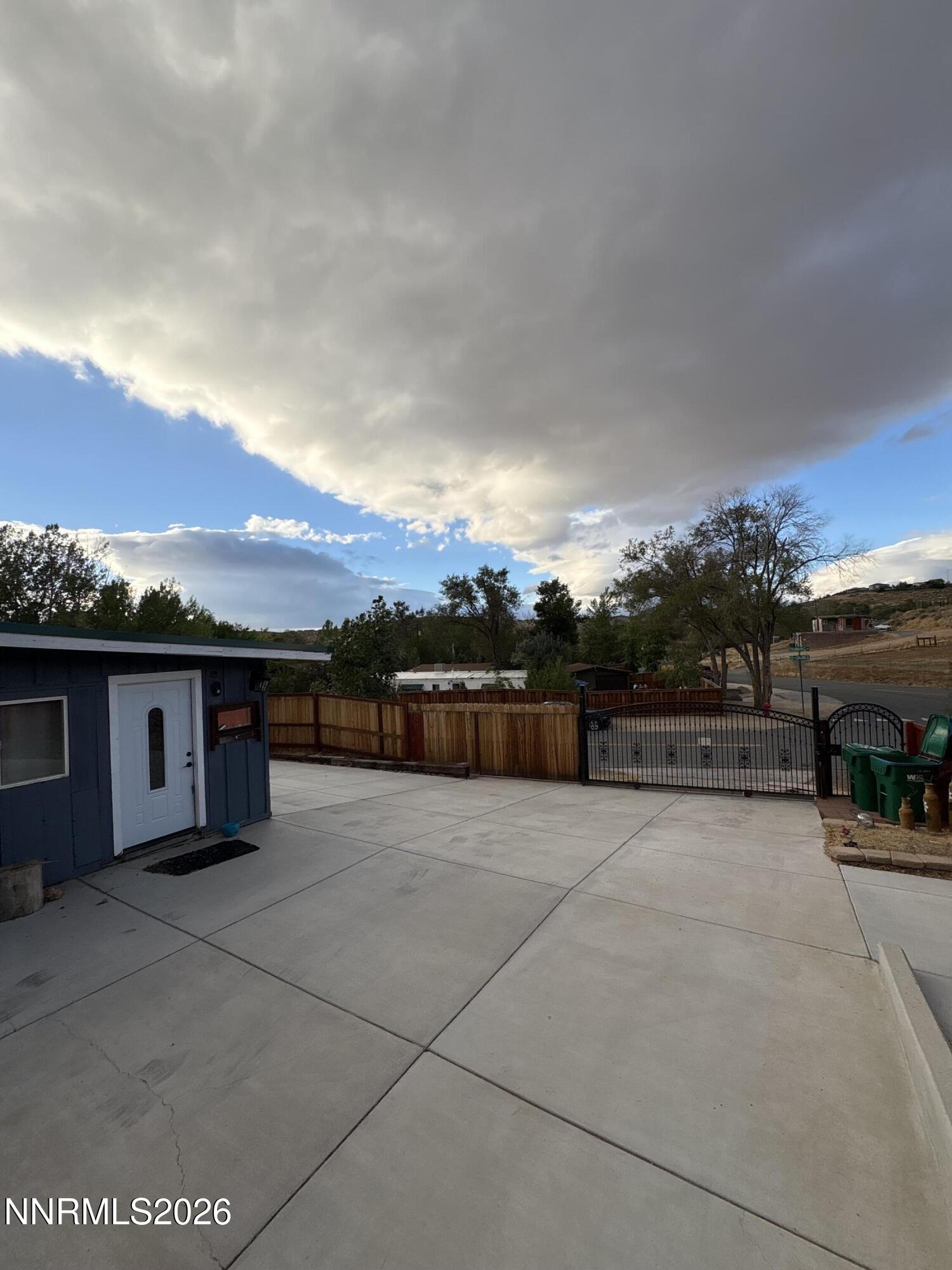1750 Collins Circle Property Photo 2