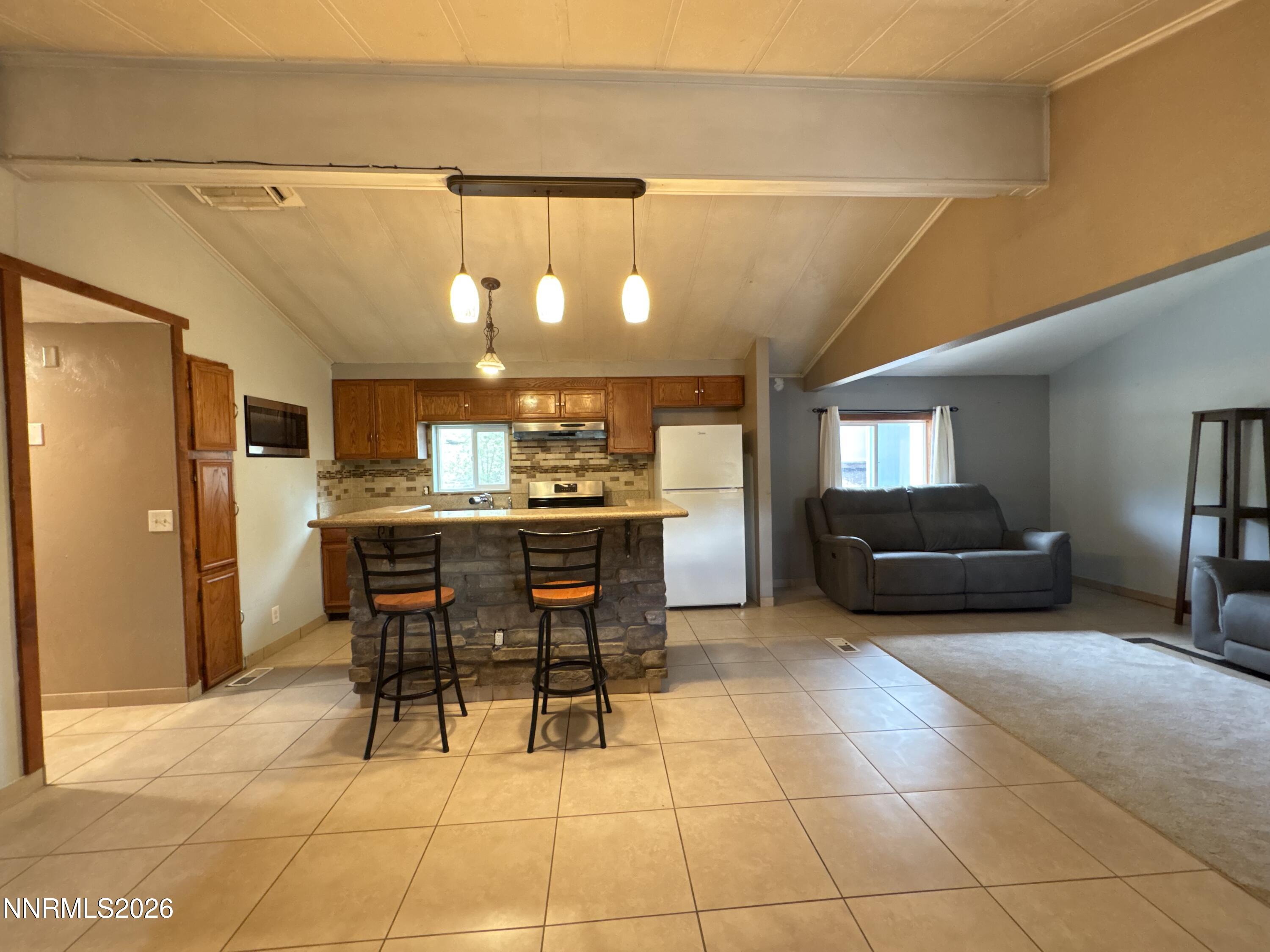 1750 Collins Circle Property Photo 4