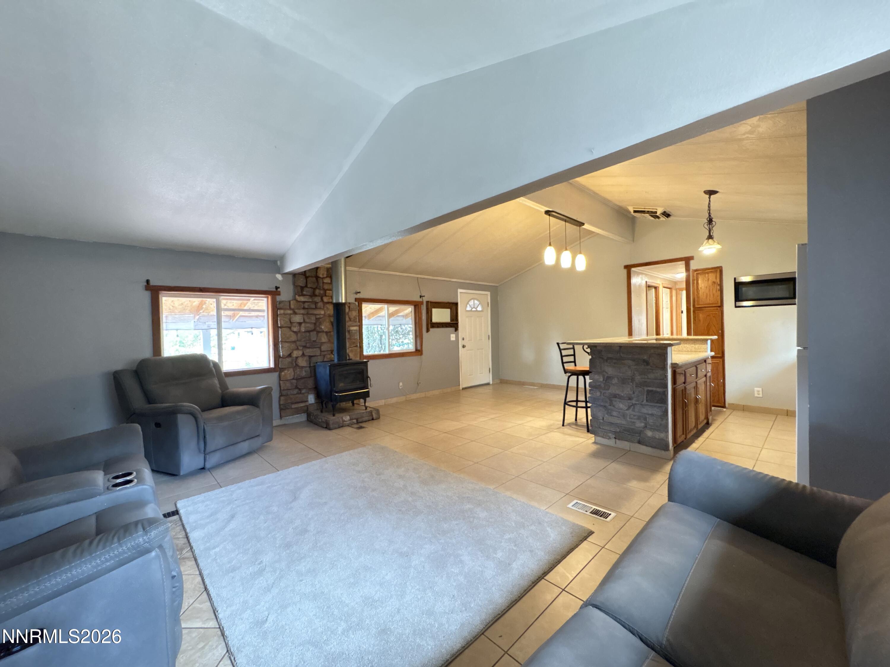 1750 Collins Circle Property Photo 6