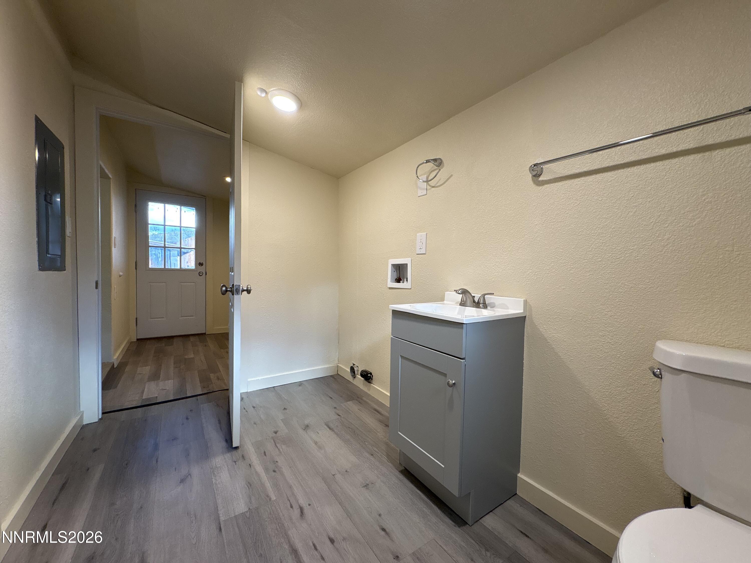 1750 Collins Circle Property Photo 11