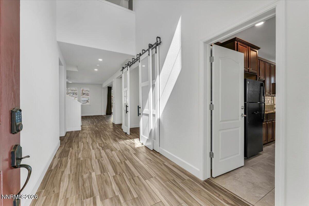 8845 Winter Peace Court Property Photo 4