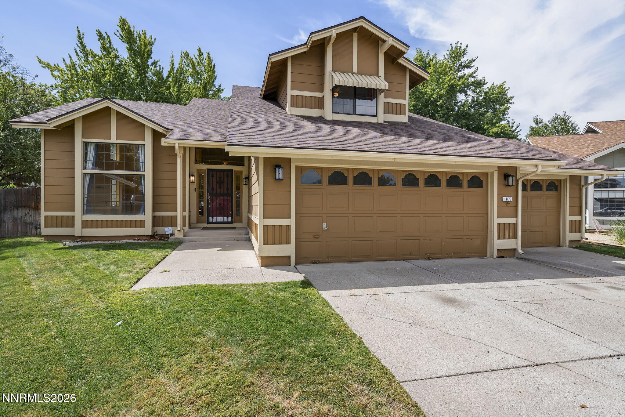 1877 Mountcrest Court Property Photo 1