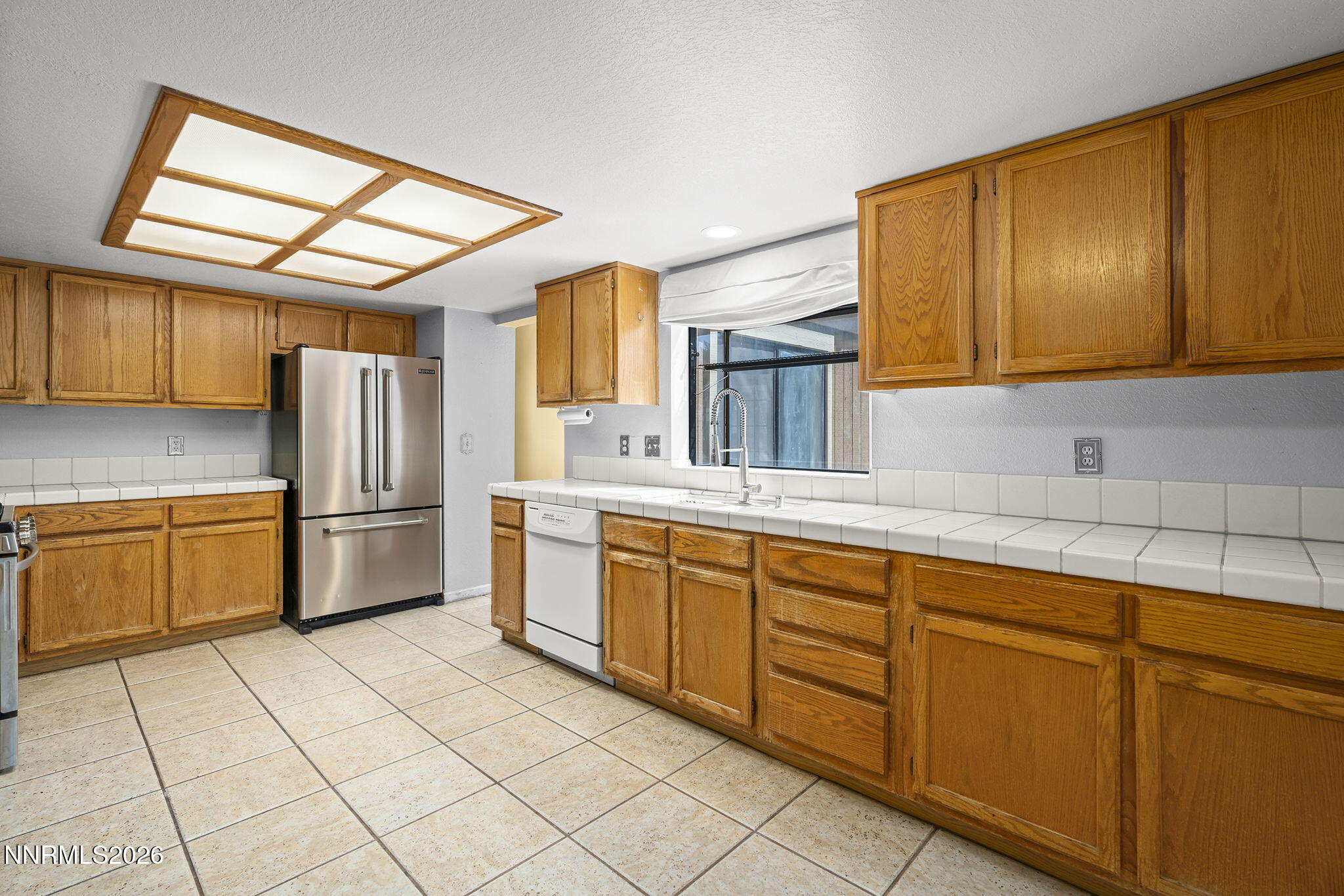 1877 Mountcrest Court Property Photo 7