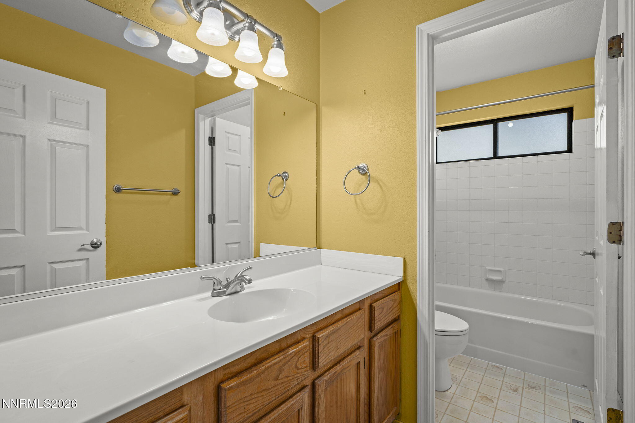 1877 Mountcrest Court Property Photo 12