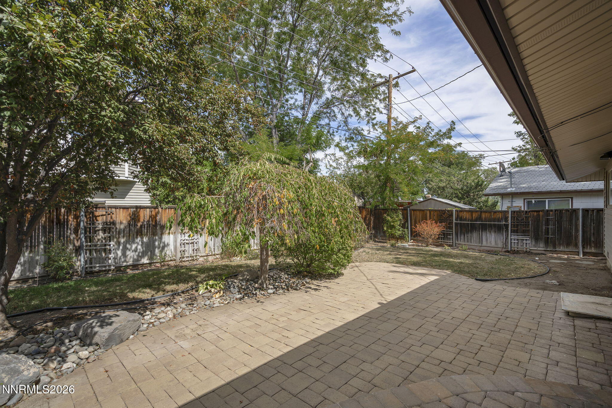 2055 Windsor Way Property Photo 19