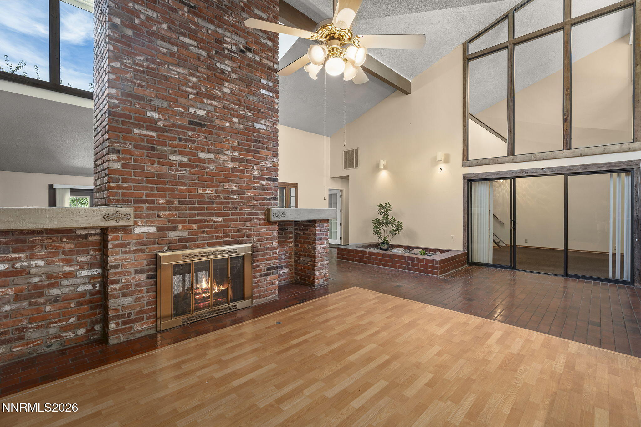 3910 Greenbriar Court Property Photo 6