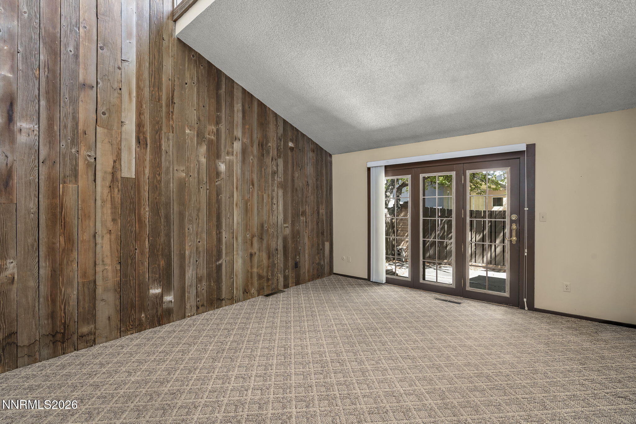 3910 Greenbriar Court Property Photo 11