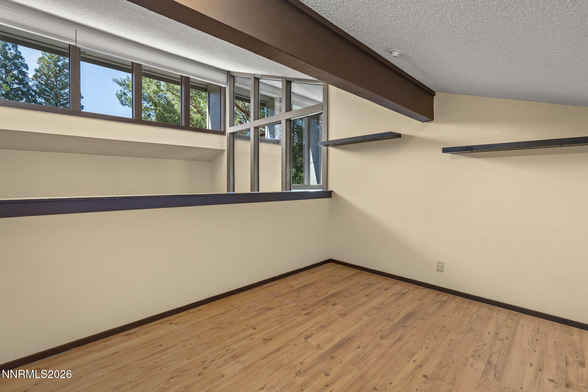 3910 Greenbriar Court Property Photo 19