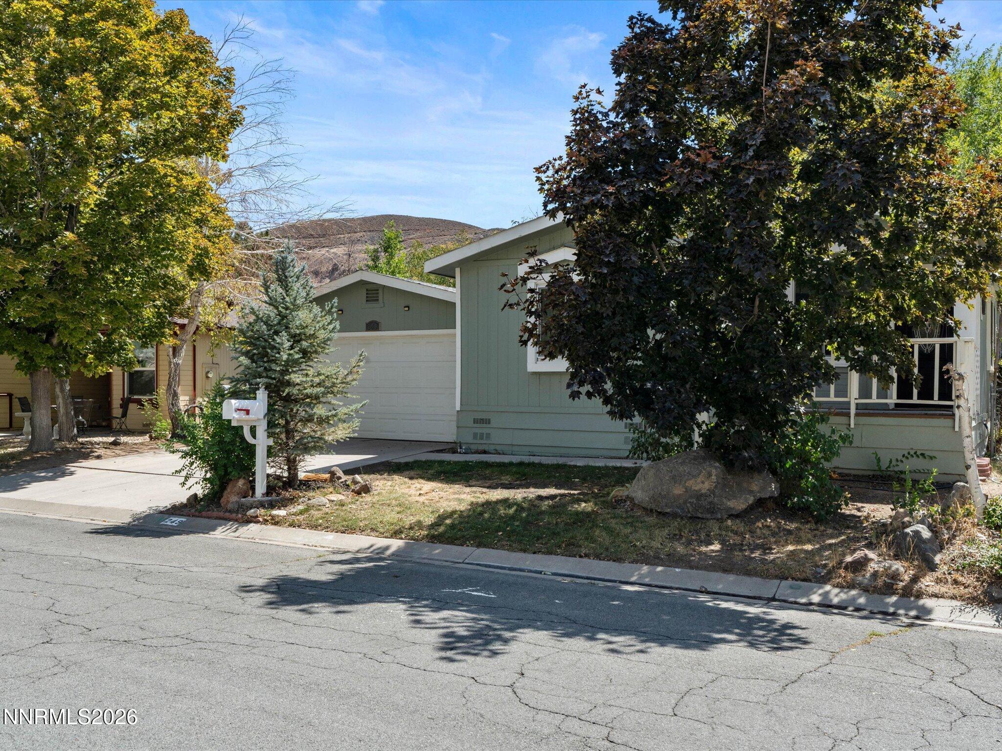 249 Ave De La Couleurs Property Photo 3