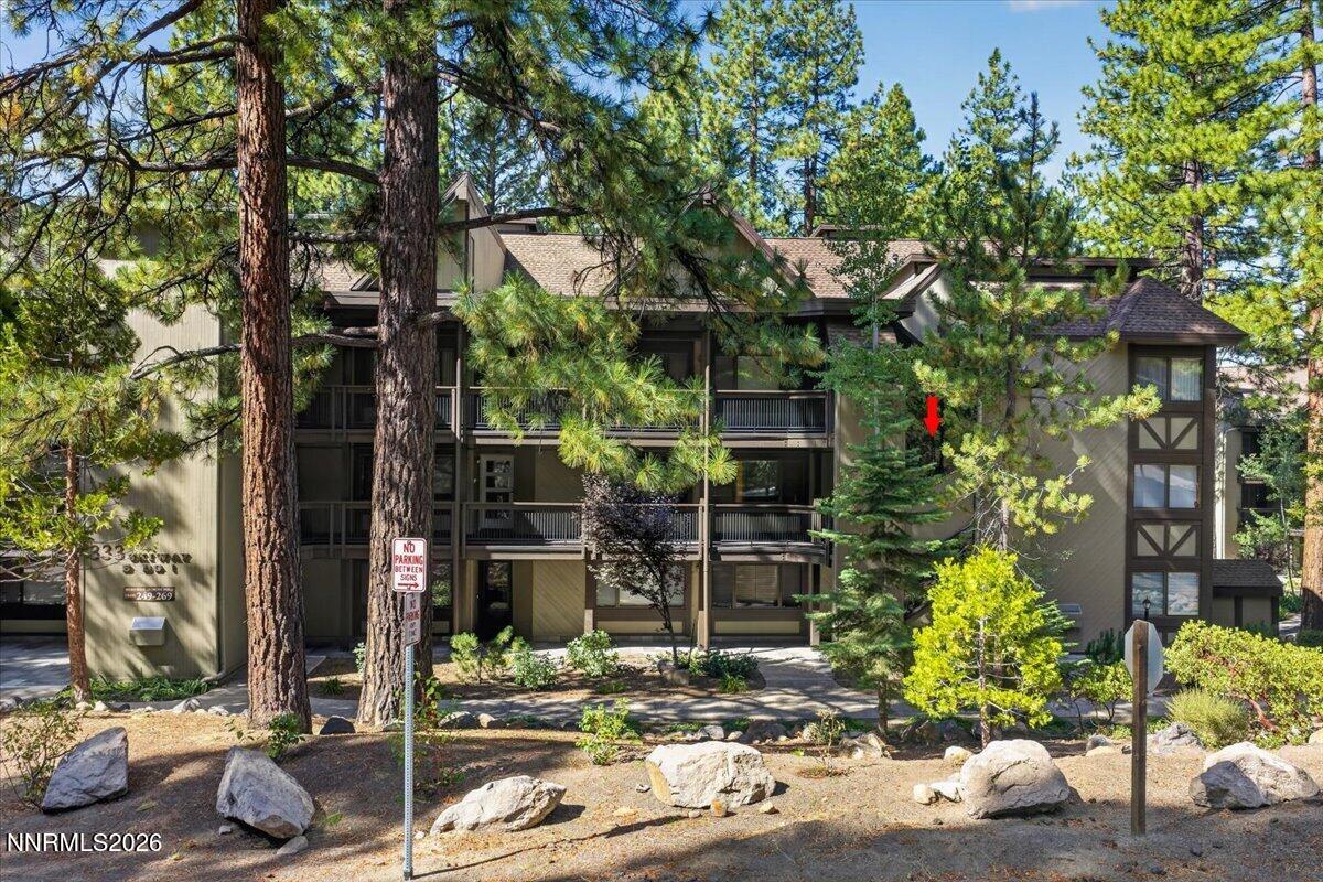 333 Ski Way Unit 261 Property Photo 2