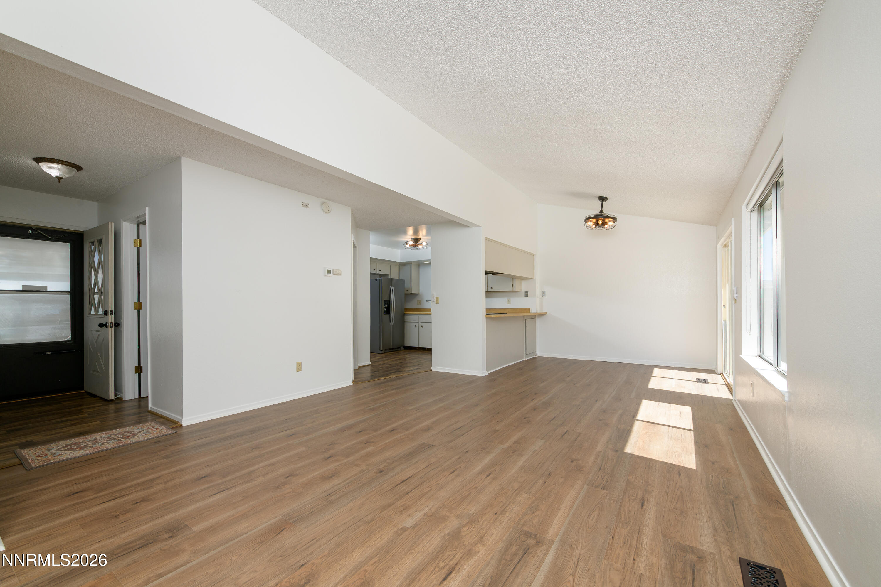 4263 Shelbyville Drive Property Photo 4