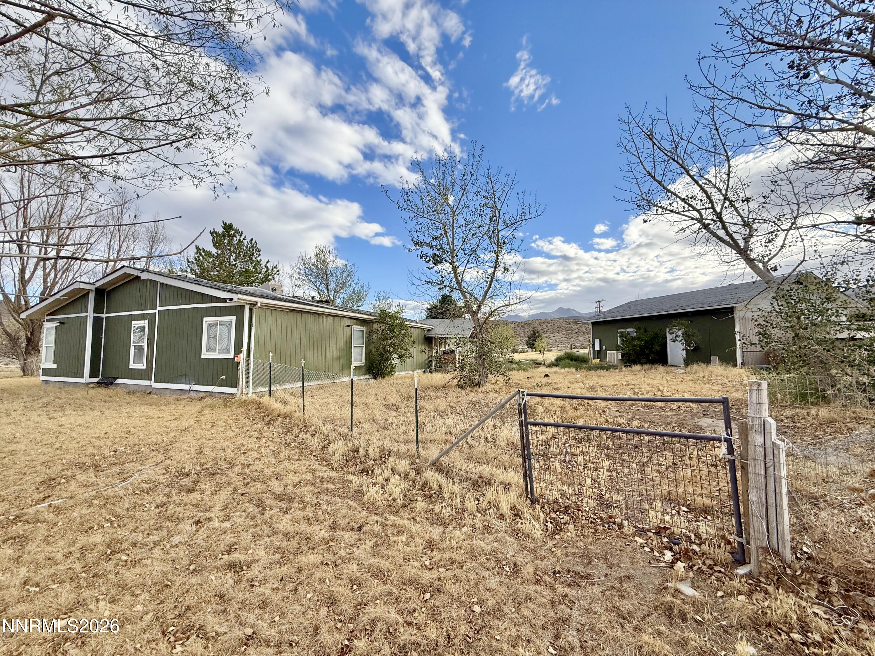 12385 Phyliss Lane Property Photo 6