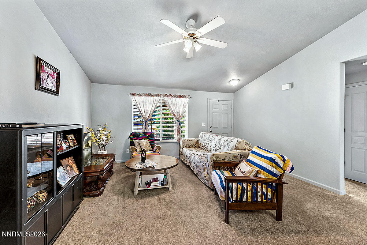 606 Brook Lane Property Photo 4