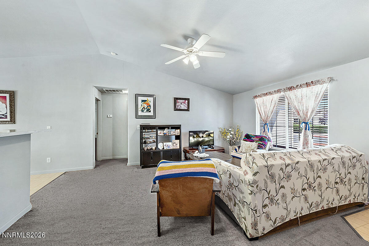 606 Brook Lane Property Photo 4