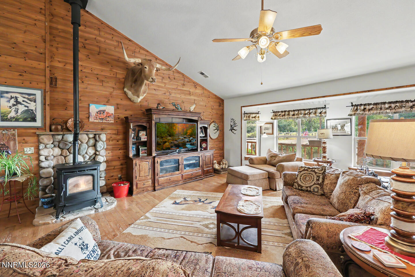 4450 Solias Road Property Photo 7